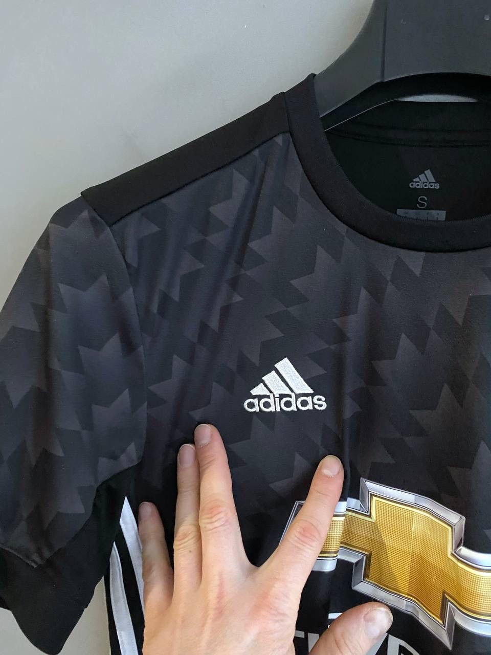 Adidas Manchester United 2017/18 Away Soccer Jersey #6 POGBA, Sz S Size US S / EU 44-46 / 1 - 5 Thumbnail