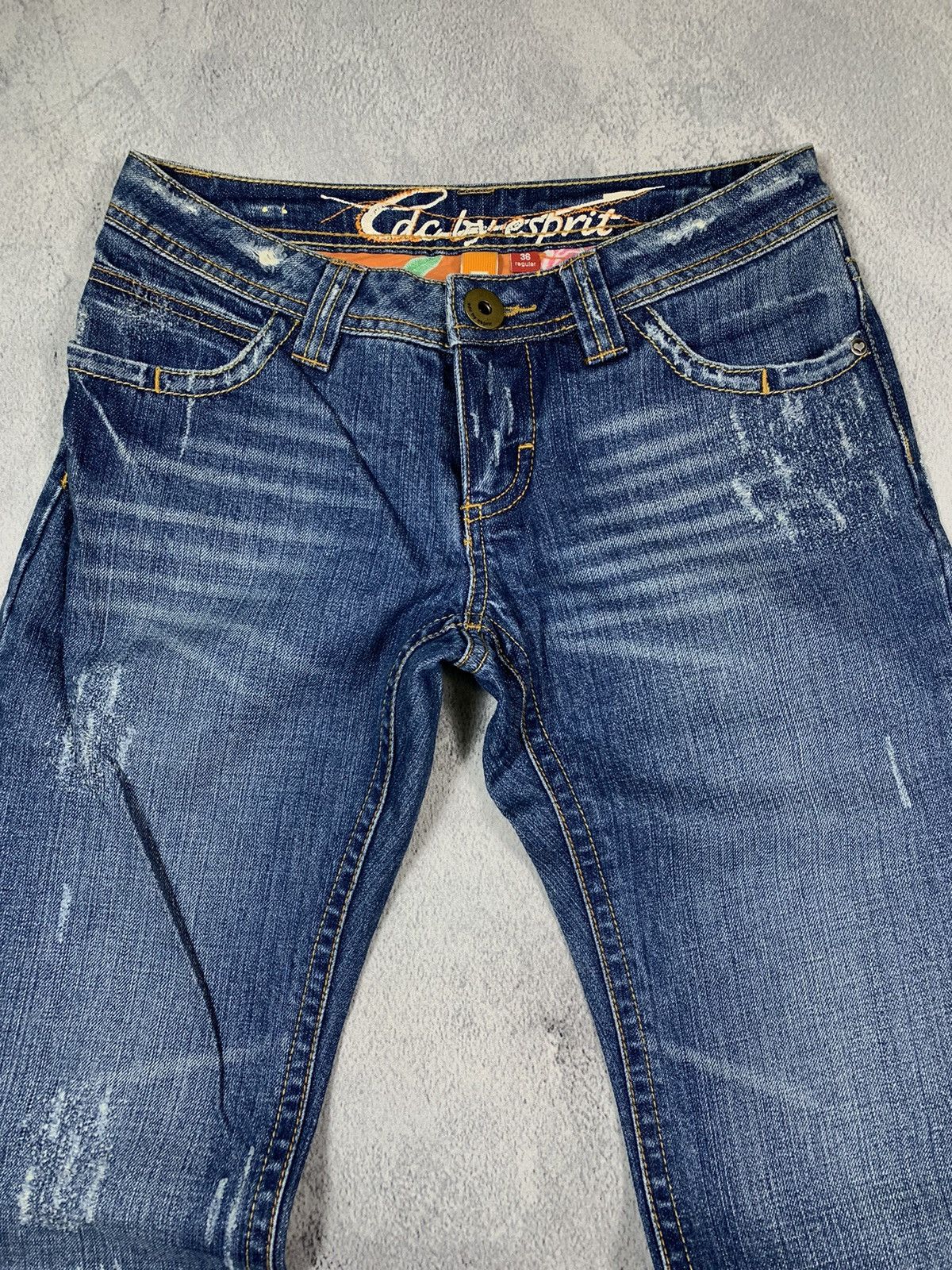 Japanese Brand × Vintage Vintage Y2K Low rise distressed faded regular denim jeans Size 29" - 5 Thumbnail