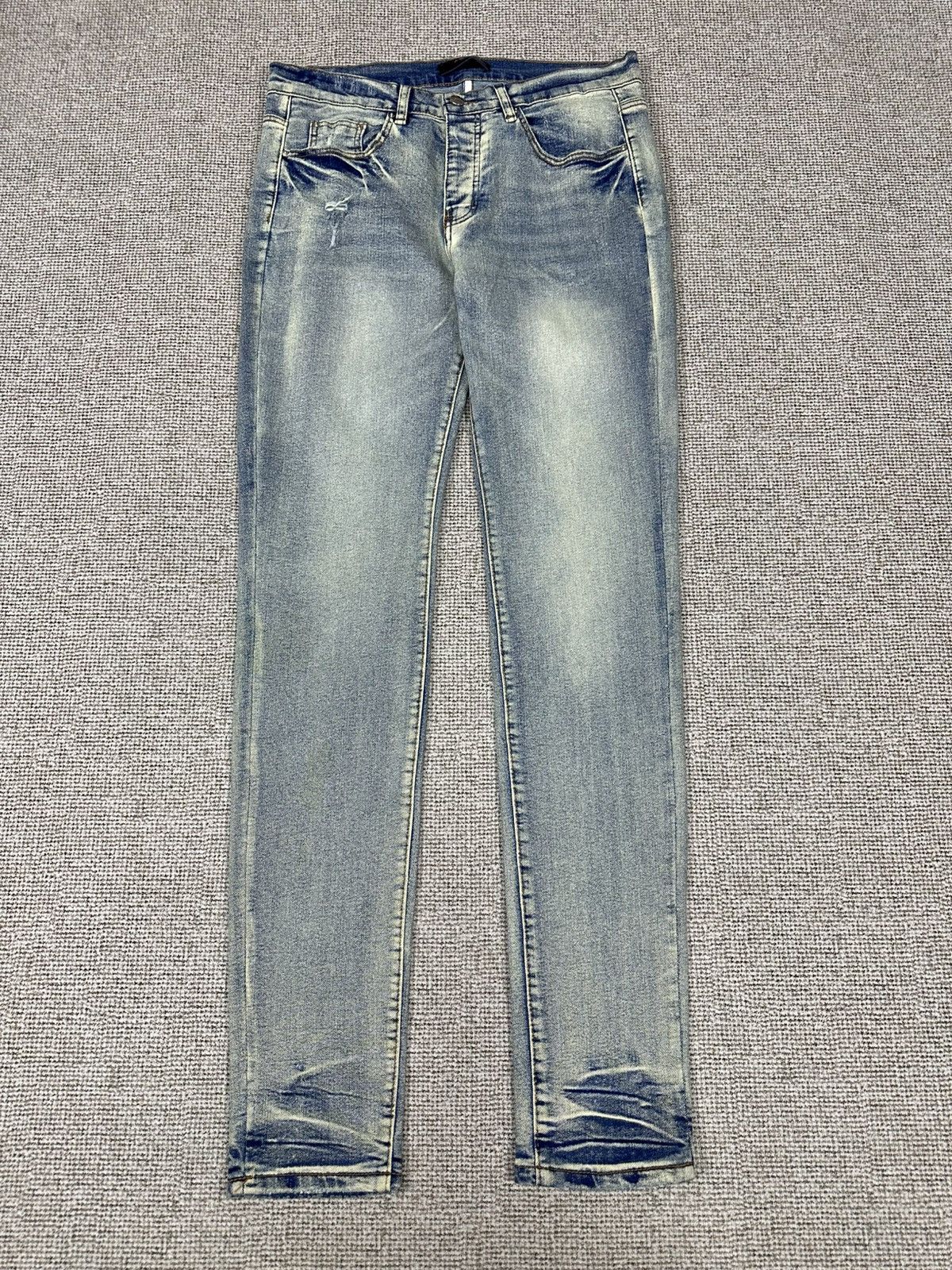 Amiri MX1 Light Blue Mineral Wash Denim W32 D763