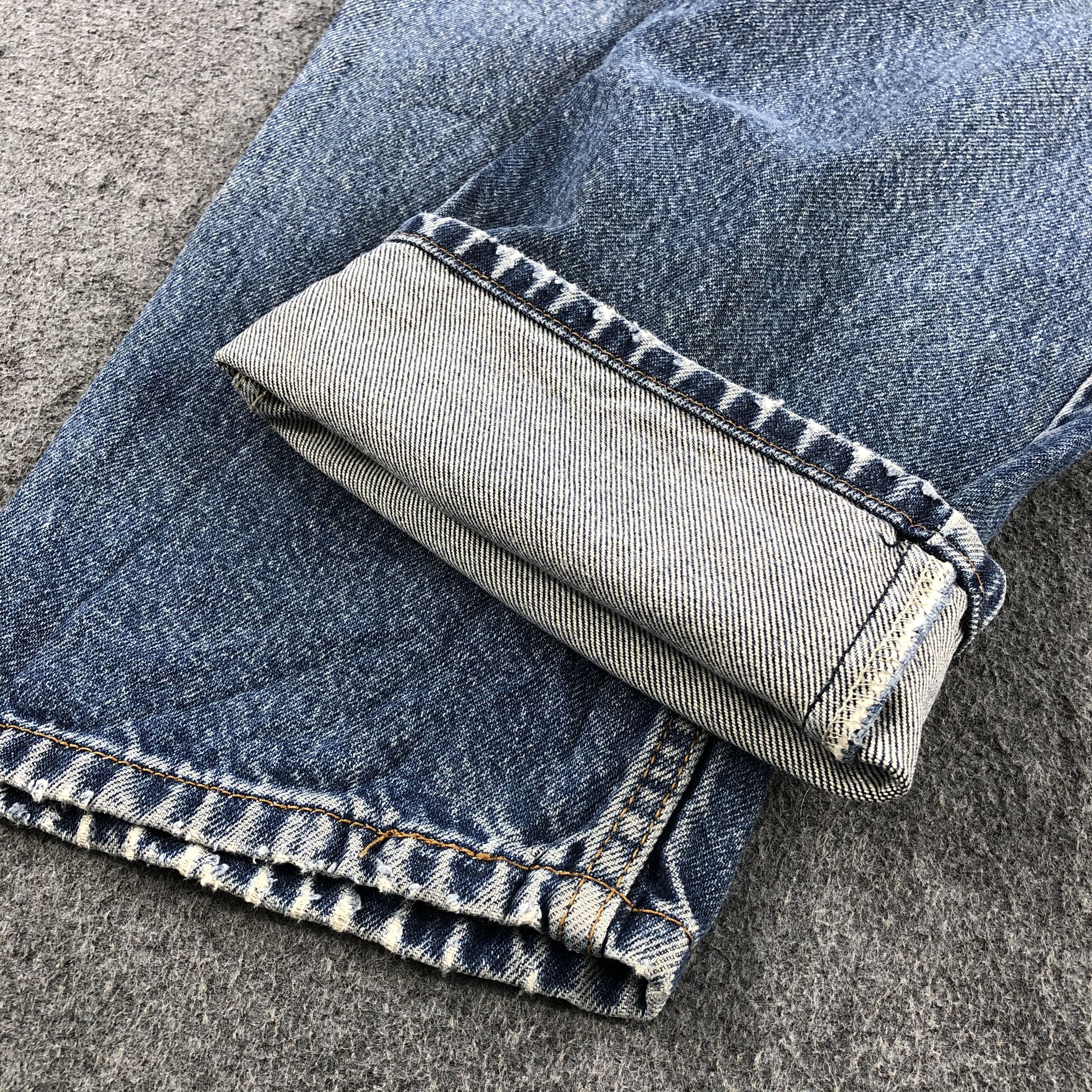 Levi's Vintage Blue Wash Levis 505 Jeans-J2049 Size US 35 - 7 Thumbnail