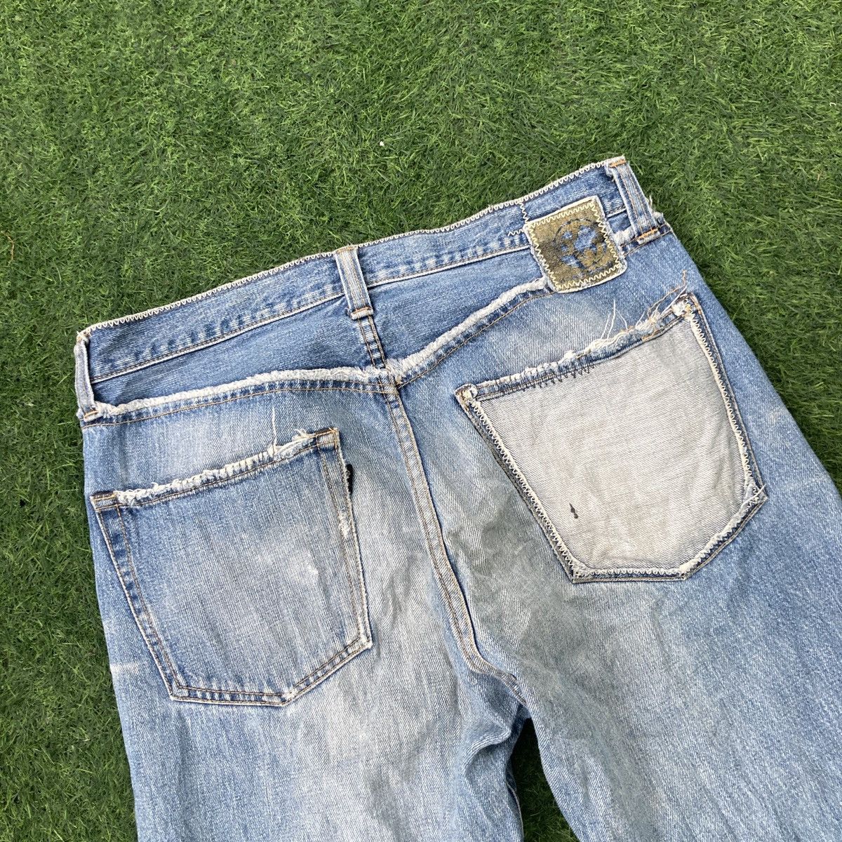 If Six Was Nine × Japanese Brand BLUE WAY DISTRESSED JEANS Size US 32 / EU 48 - 10 Thumbnail