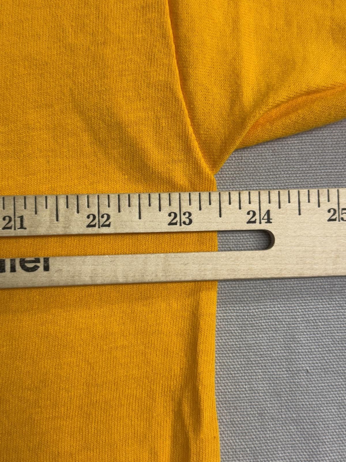 Gildan Vintage 67 Corvette Convertible T-shirt Crown Point Club XL Size US XL / EU 56 / 4 - 7 Thumbnail