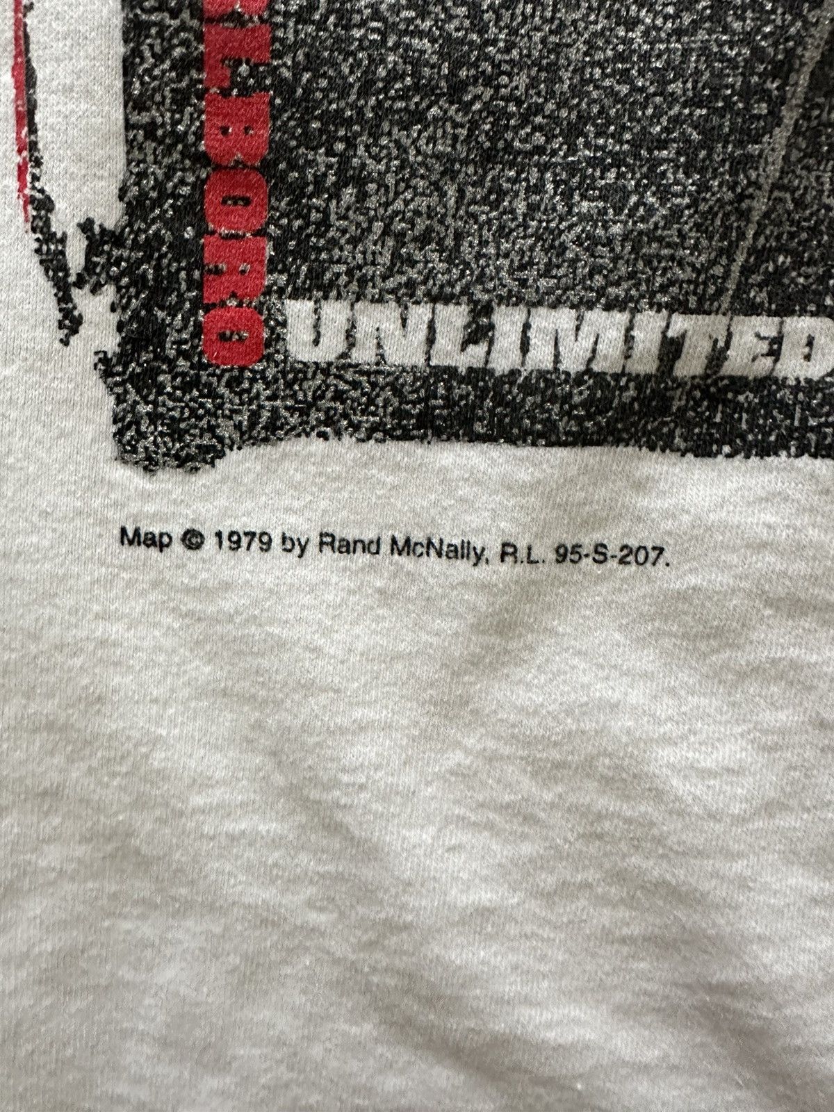 Marlboro × Marlboro Unlimited × Vintage 1995 Marlboro Unlimited Vintage 90s Cigarette Pocket T-Shirt Size US XL / EU 56 / 4 - 10 Thumbnail