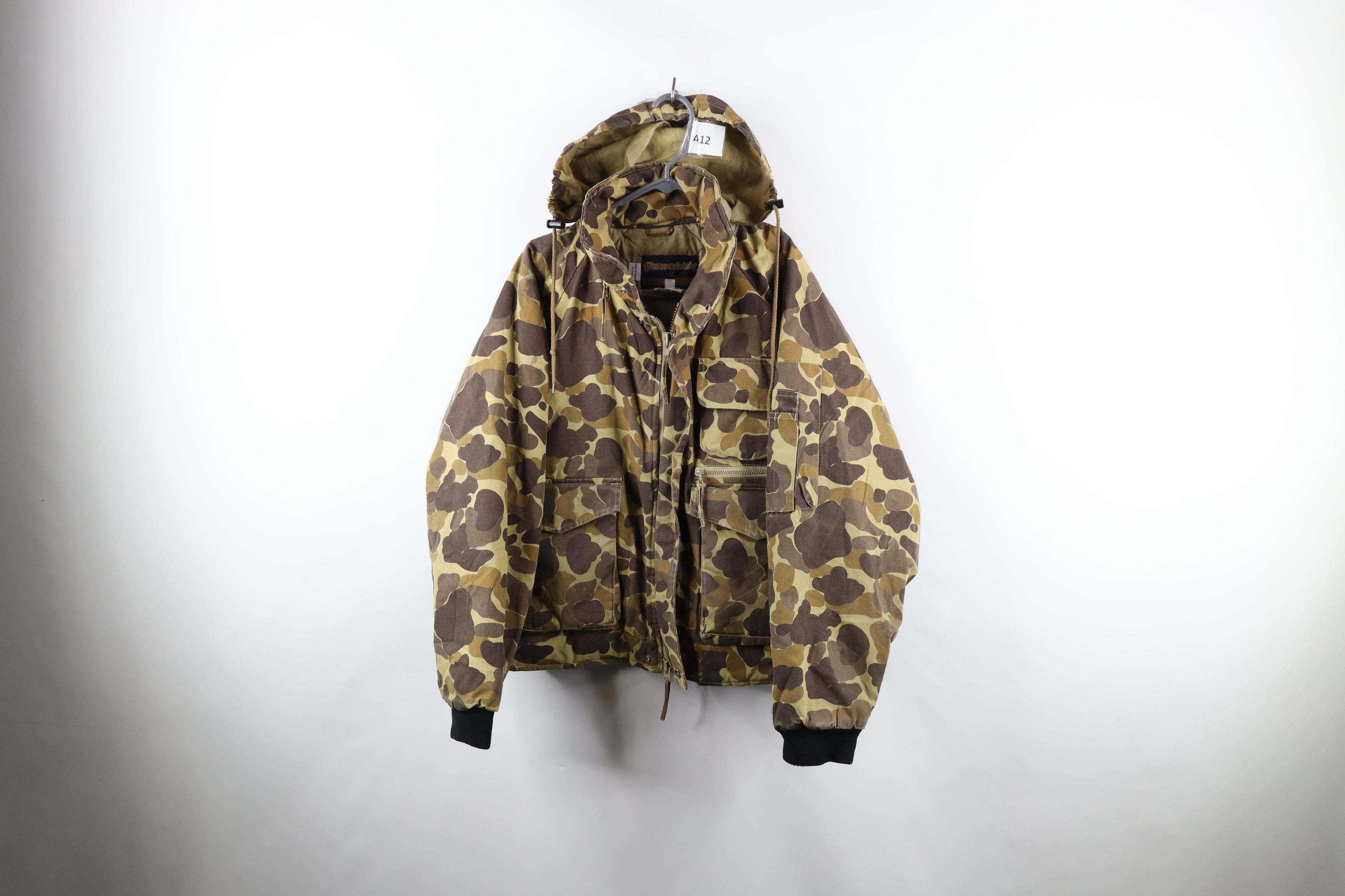 image of Vintage 90's Streetwear Camouflage Hooded Puffer Jacket, Men's (Size XL)