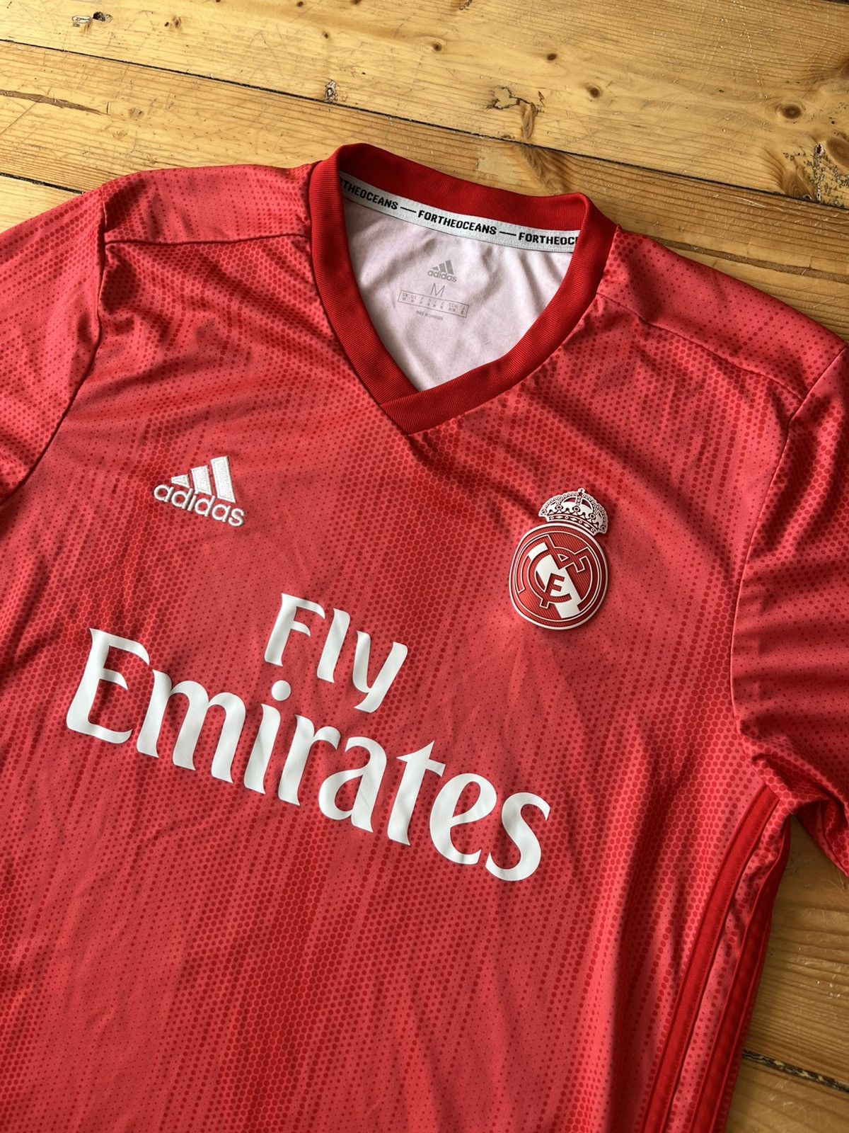 Adidas Adidas x Parley 2018-19 Real Madrid Third Shirt rare grail Size US M / EU 48-50 / 2 - 7 Thumbnail
