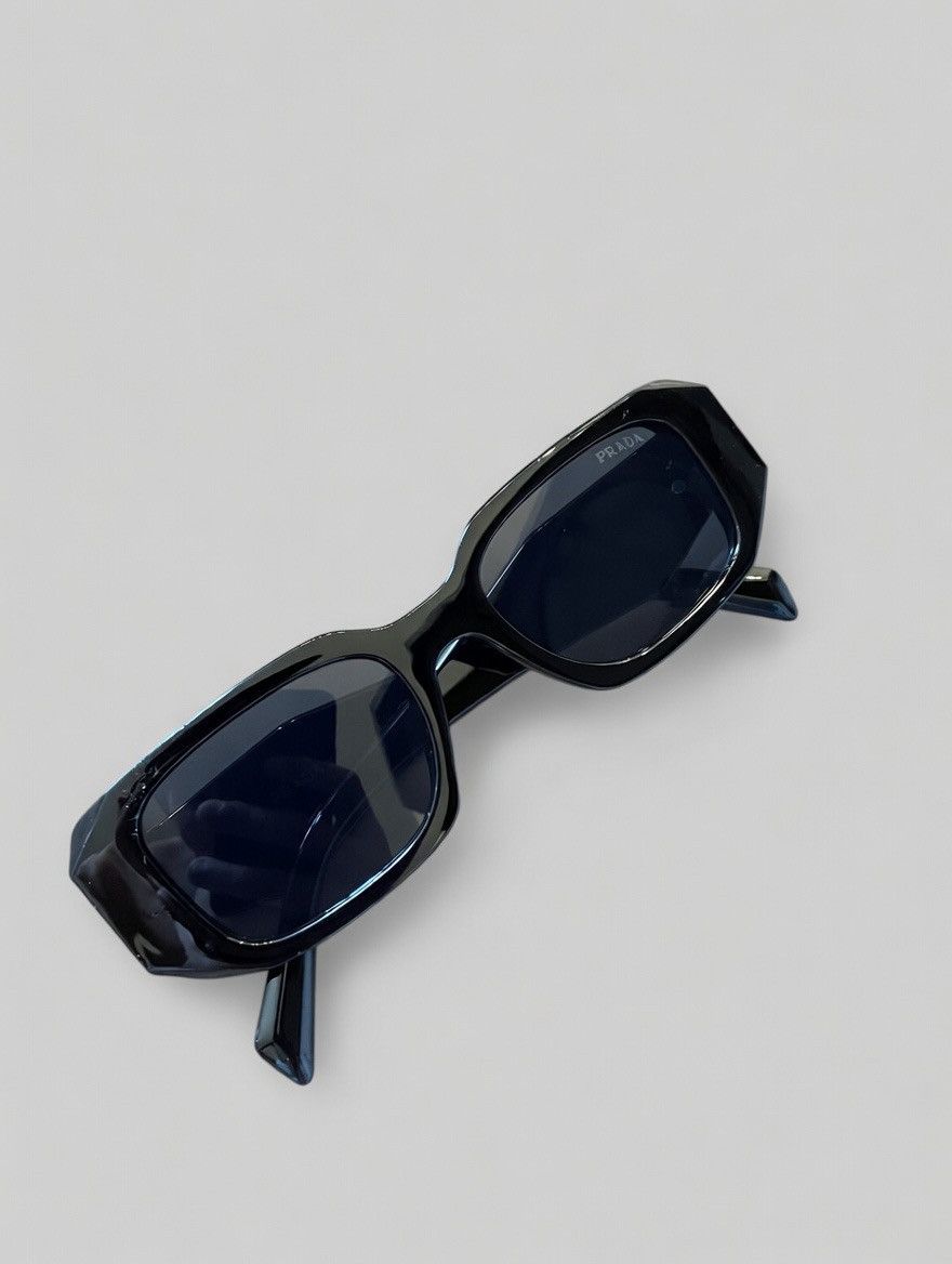 Prada PRADA SUNGLASSES BLACK VINTAGE Size ONE SIZE - 1 Thumbnail