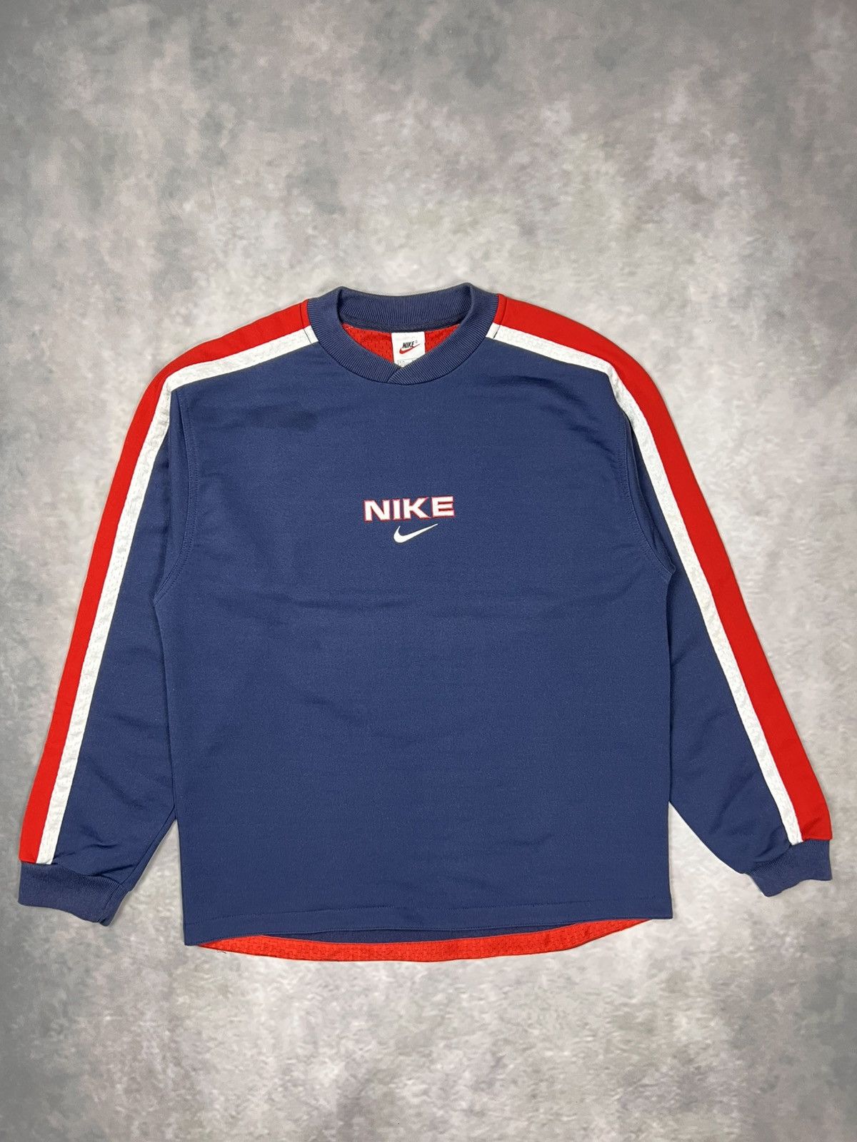 Nike Vtg Nike Center Swoosh Sweatshirt Navy Red Y2K Boxy Fit XL Size US XL / EU 56 / 4 - 3 Thumbnail