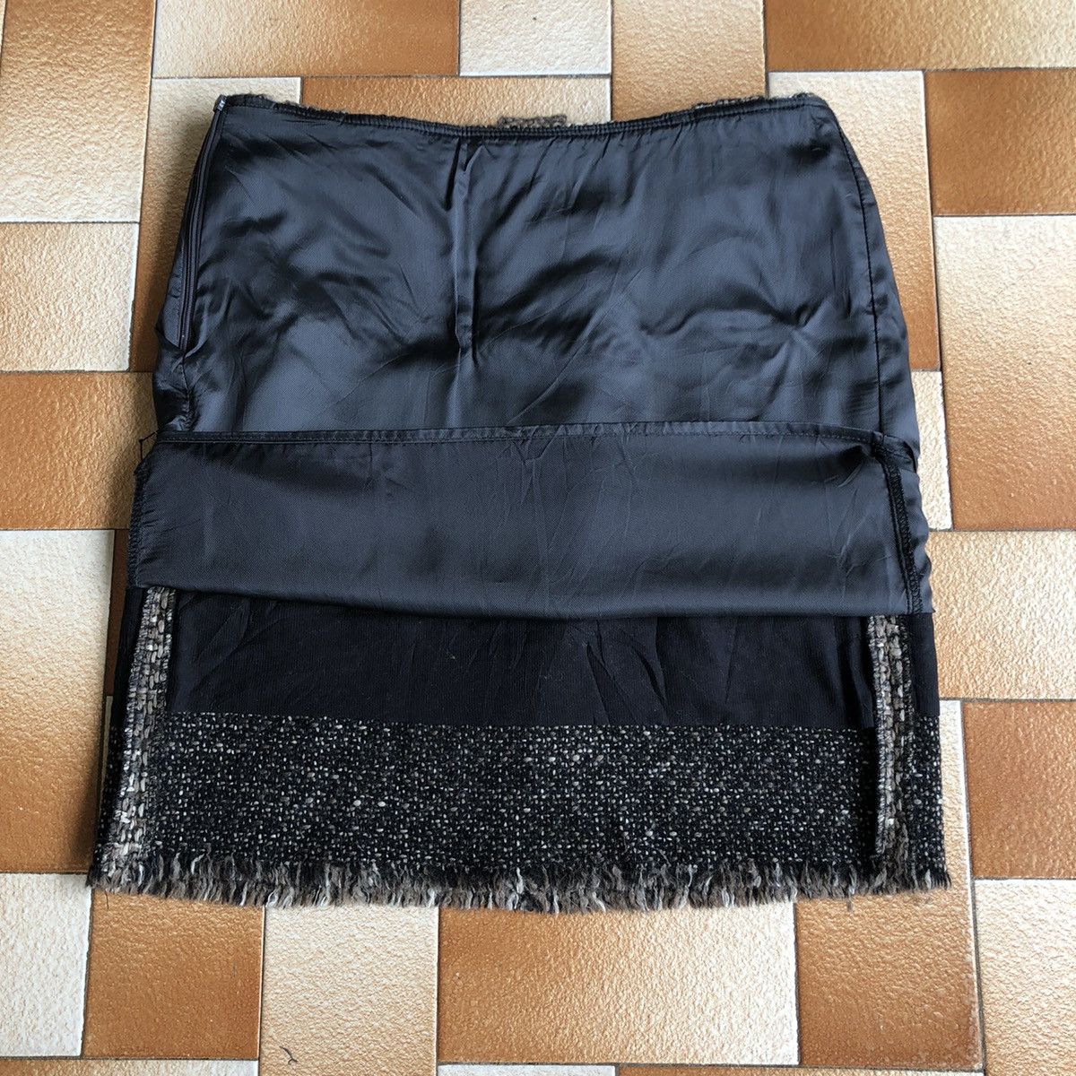 Max Mara S MAC MARA Tweed Wool Blend Mini Skirt Size 28" / US 6 / IT 42 - 10 Thumbnail