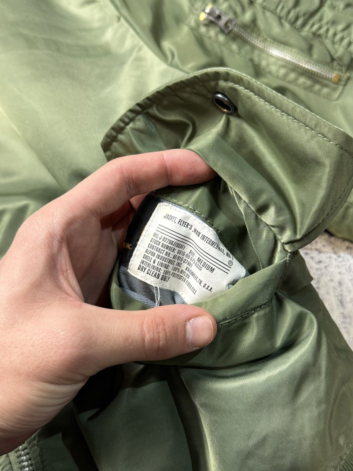 Alpha Industries Vintage Alpha Industries Green Bomber Jacket MA1 USA Size US M / EU 48-50 / 2 - 14 Thumbnail