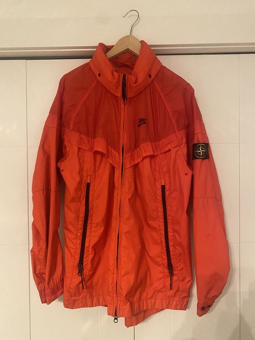 Nike x stone island hot sale windbreaker