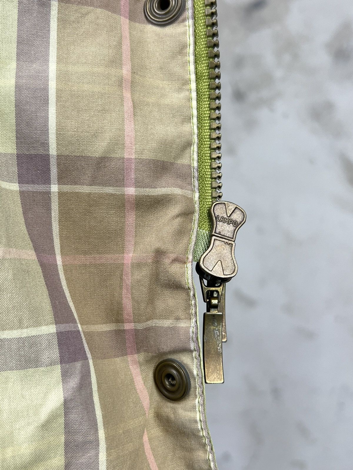 Barbour Vintage Barbour Waxed Custom Jacket Yellow Camo Size 6 S - M Size M / US 6-8 / IT 42-44 - 14 Thumbnail