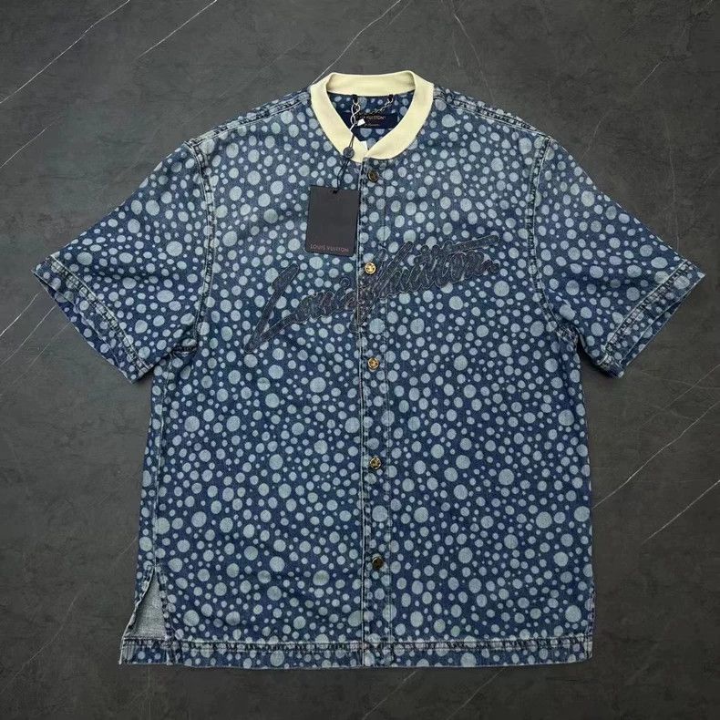 Louis Vuitton louis vuitton blue polka dot short sleeve shirt-dmc Size US S / EU 44-46 / 1 - 1 Thumbnail