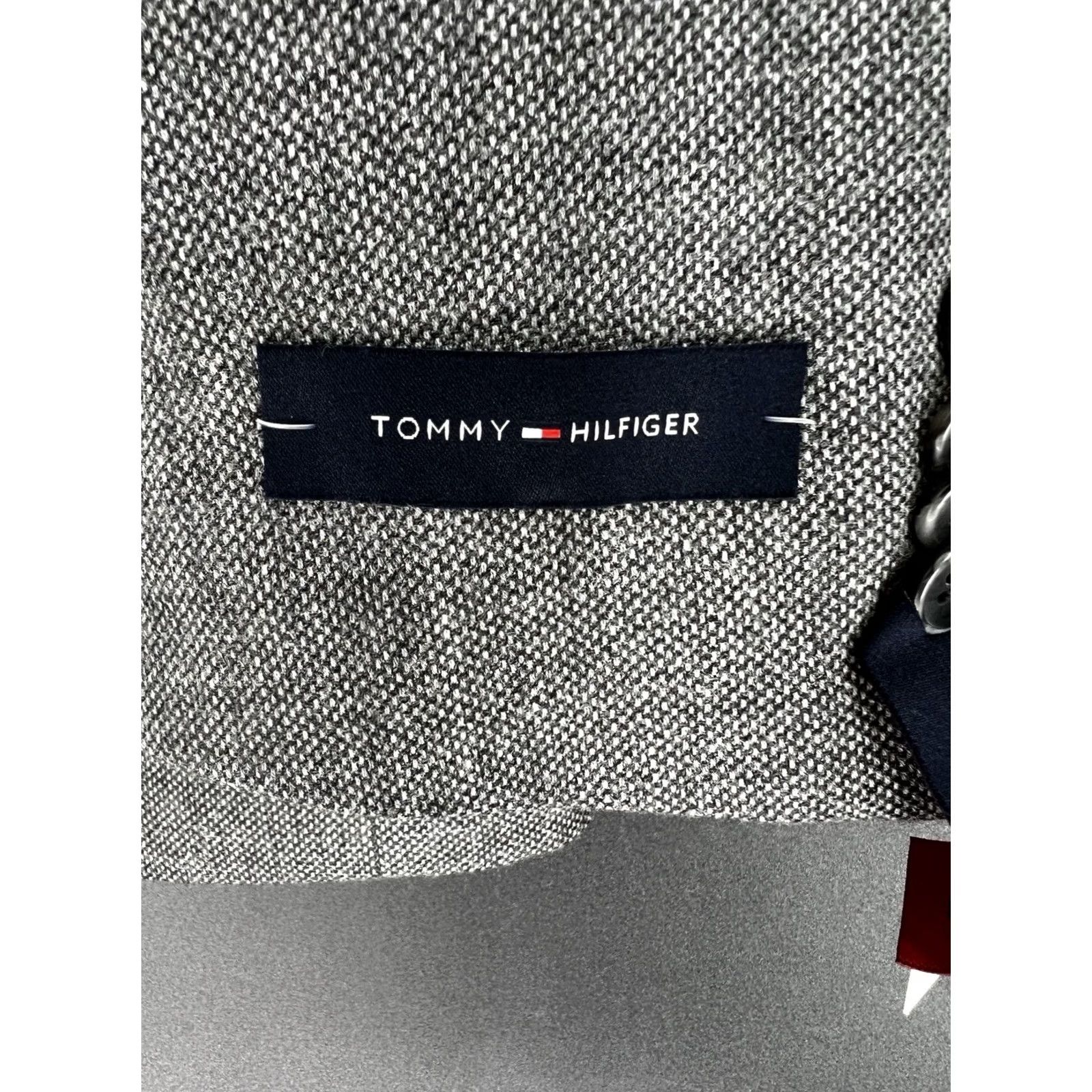 Tommy Hilfiger Tommy Hilfiger Sport Coat Jacket Gray 40 L Modern Fit Notch Lapel Double-Vented Plaid Wool Blend Formal Casual Mens Regular Blazer Coat Size 40R - 3 Thumbnail
