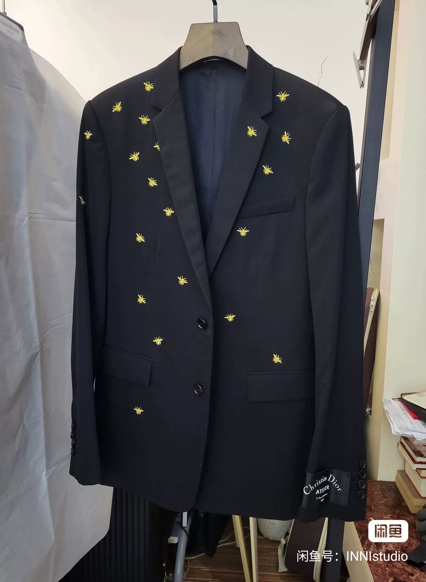 Dior Dior Homme Bee Embroidered Suit Jacket Size US S / EU 44-46 / 1 - 1 Thumbnail