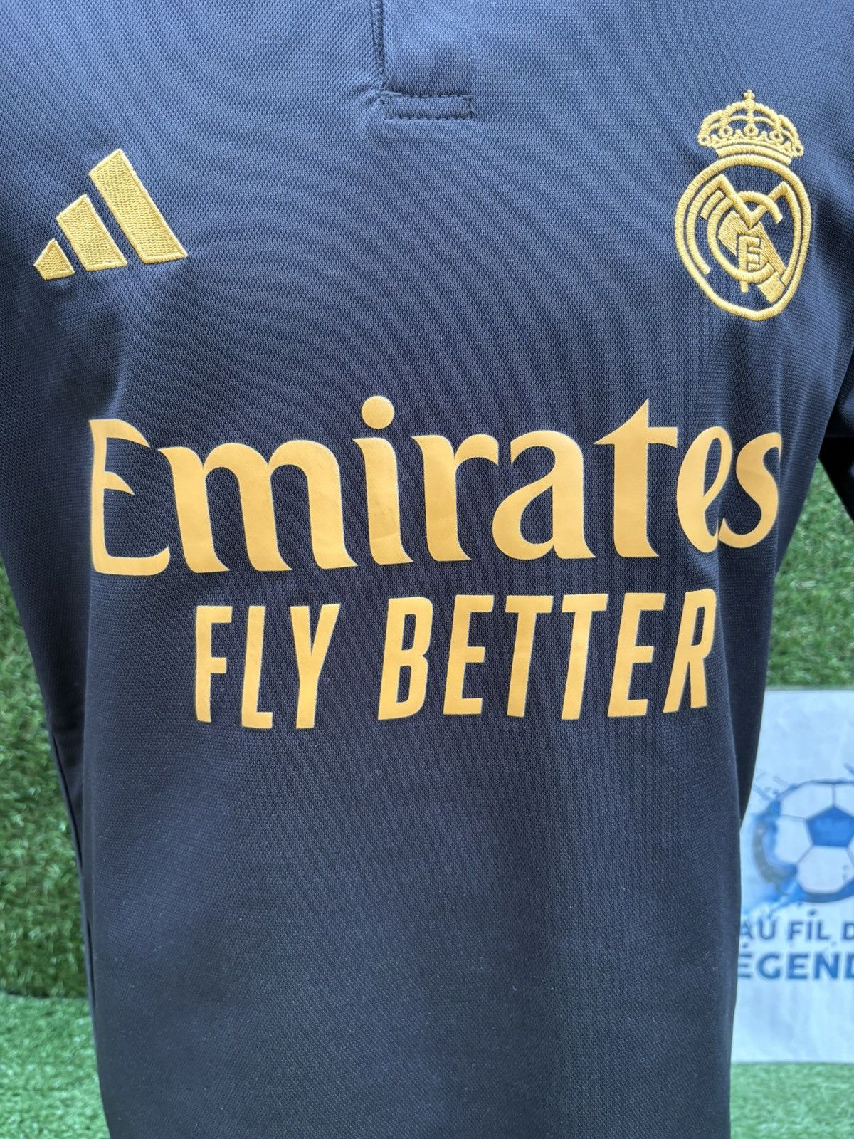 Adidas Jersey vinicius real Madrid Size US S / EU 44-46 / 1 - 8 Thumbnail