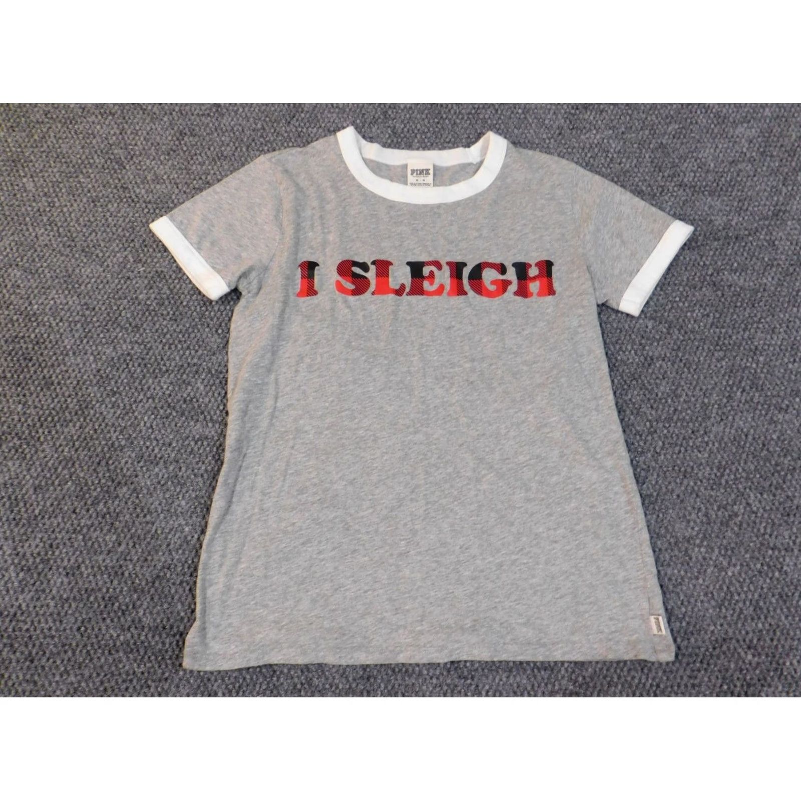 Victoria's Secret Victoria's Secret Pink Shirt M Gray Women Christmas Cotton T-Shirt Regular Short Sleeve Crew Neck Holiday Christmas Theme Slim? Size M / US 6-8 / IT 42-44 - 4 Thumbnail