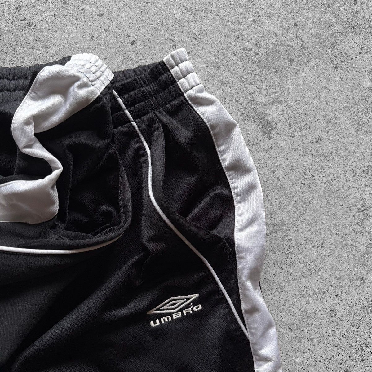 Umbro Umbro Mens Black White Vintage Panel Sport Shorts Small Logo Size US 30 / EU 46 - 3 Thumbnail