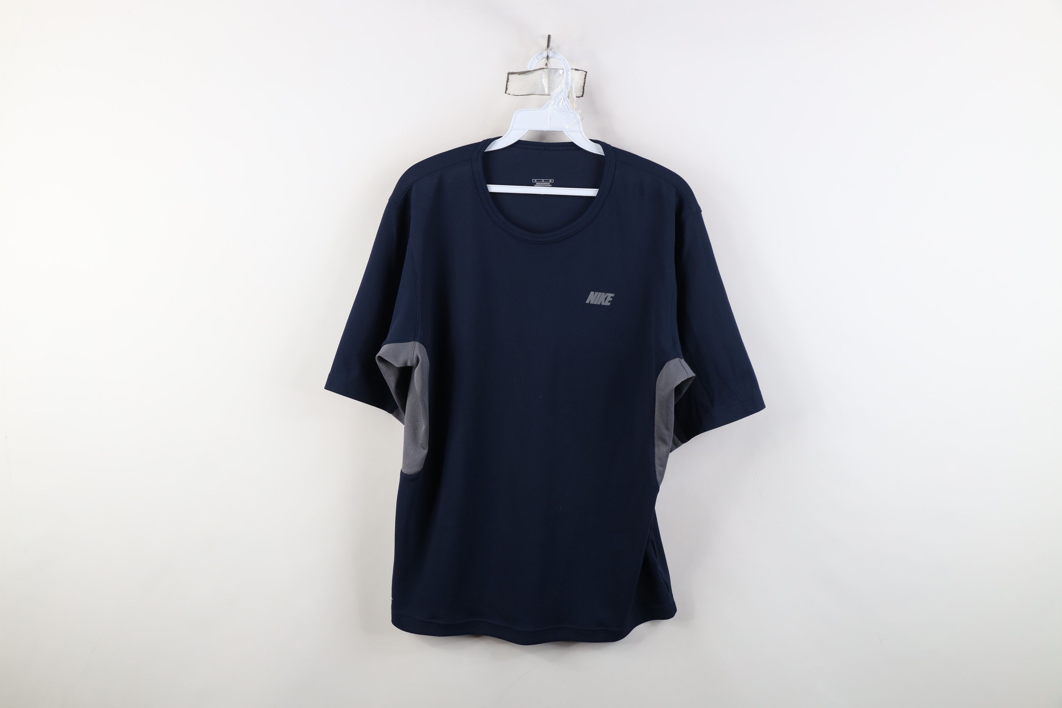 Nike Vintage 90s Nike Block Letter Knit Short Sleeve T-Shirt Size US M / EU 48-50 / 2 - 1 Thumbnail
