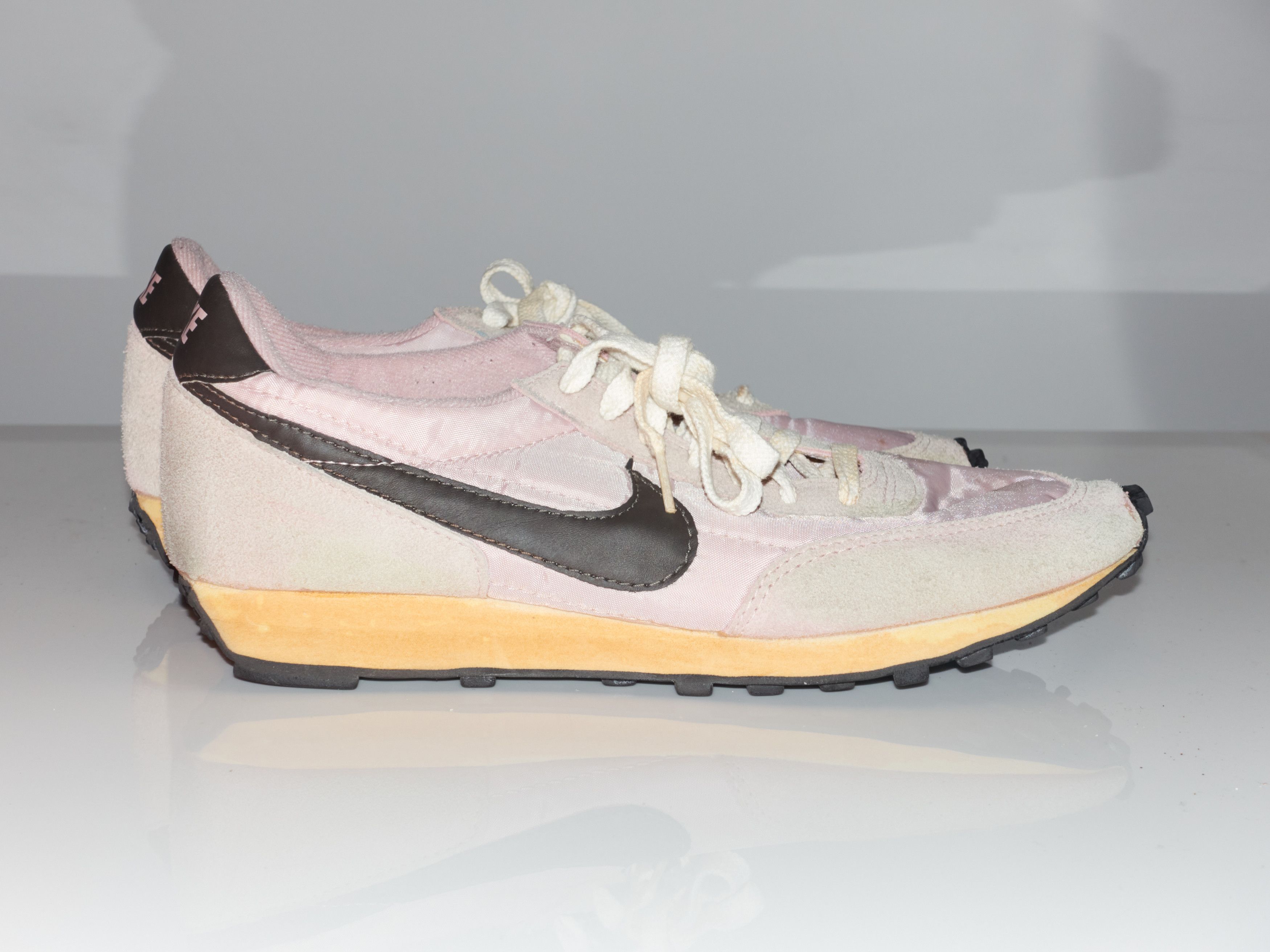 Nike Nike DayBreak VNTG Vintage New Size 11 Size US 11 / EU 44 - 1 Thumbnail