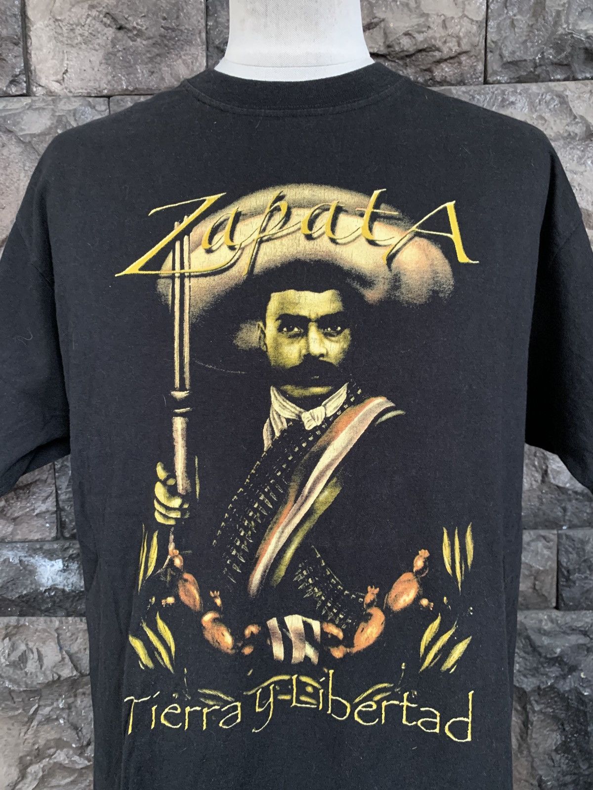 Vintage Vintage Emilliano Zapata T shirt Size US L / EU 52-54 / 3 - 2 Thumbnail