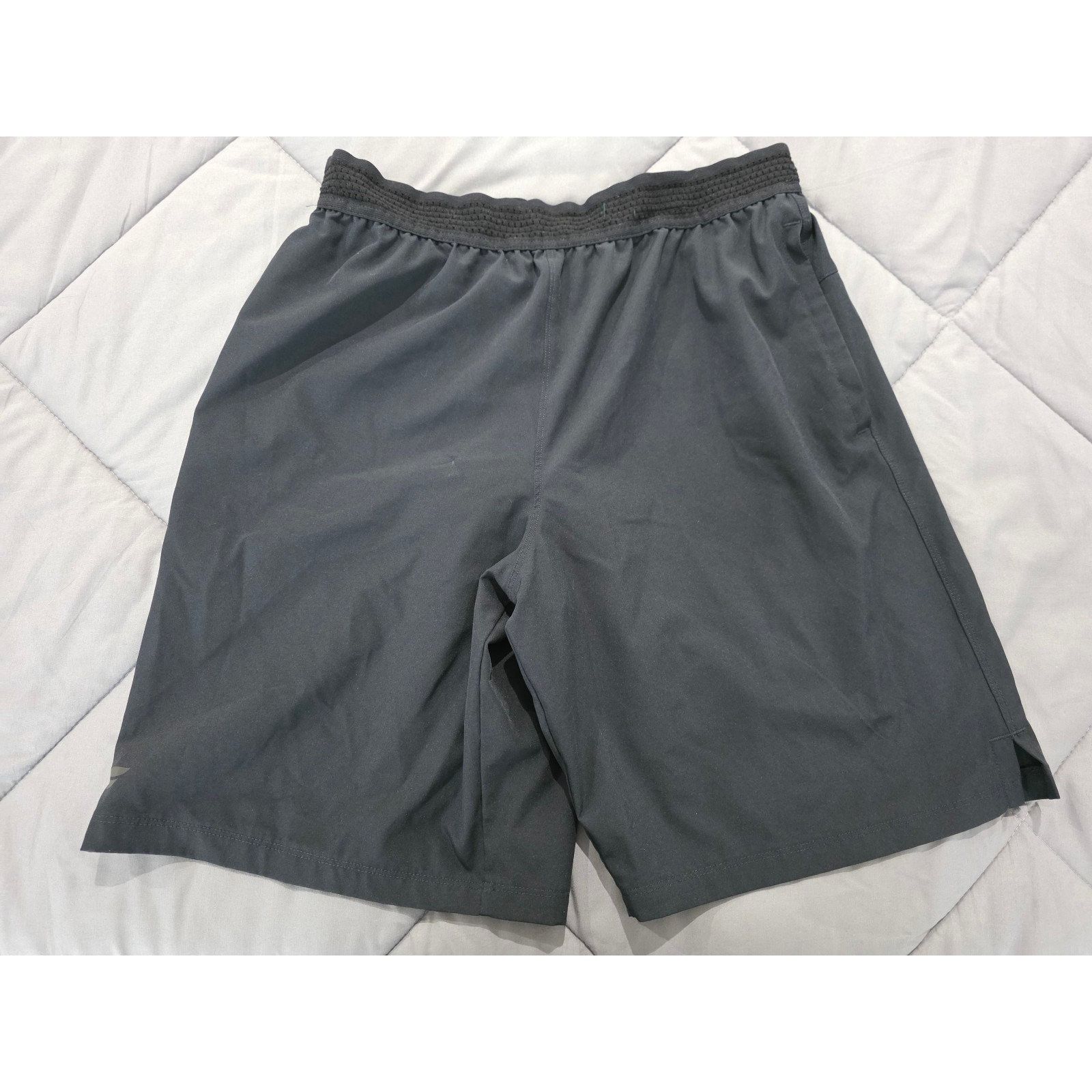 Fabletics Mens Fabletics Short Size Medium Black Athletic Shorts good Size US 32 / EU 48 - 1 Thumbnail