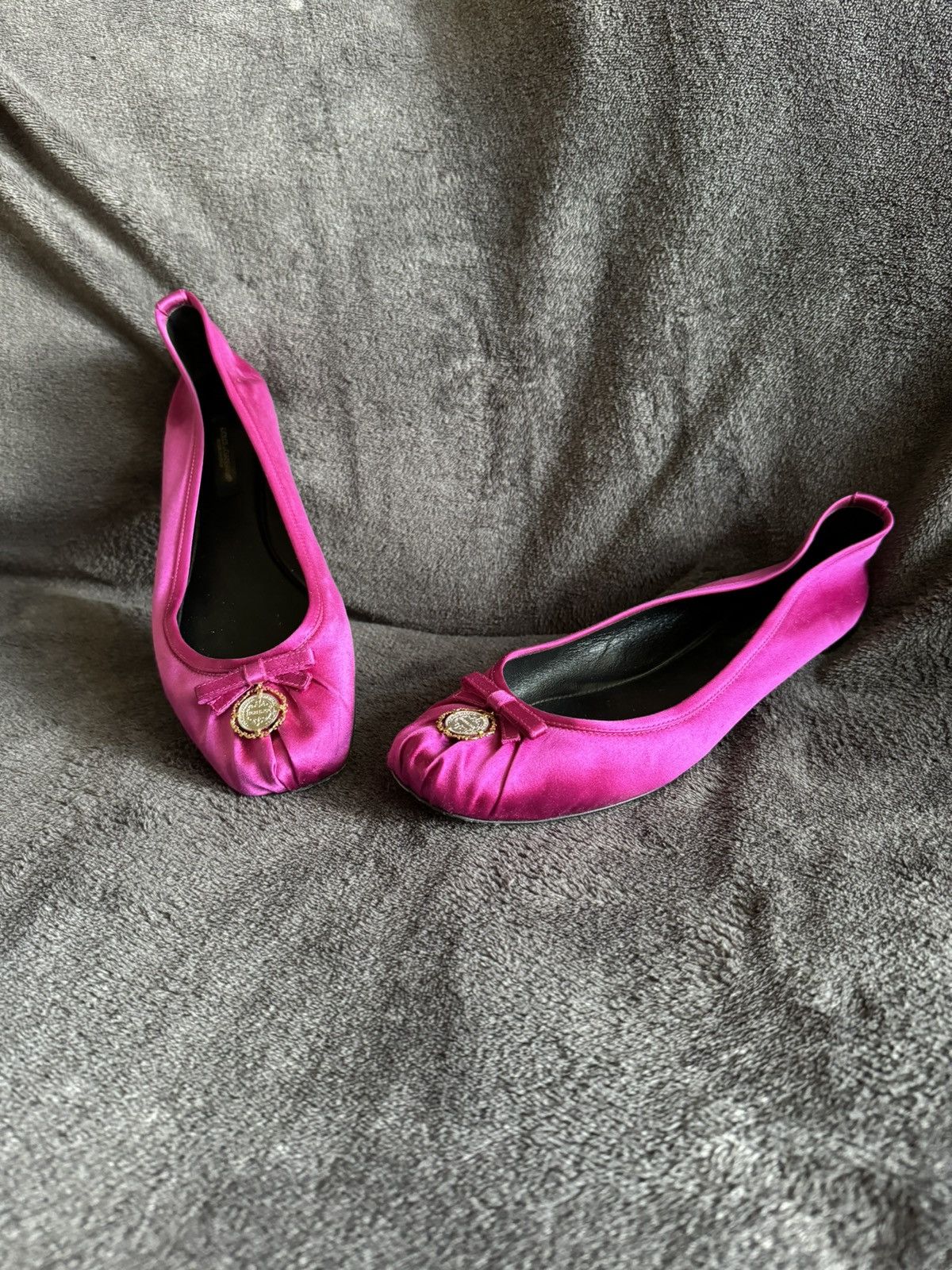 Dolce & Gabbana pink flats luxury