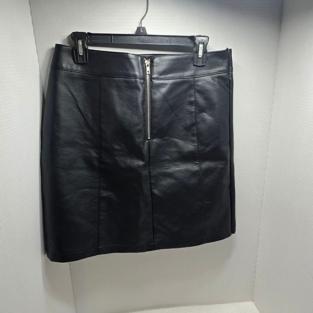 Forever 21 Women's FOREVER 21+ Black Faux Leather Mini Skirt 0X Size 25" / US 0 / IT 36 - 4 Thumbnail