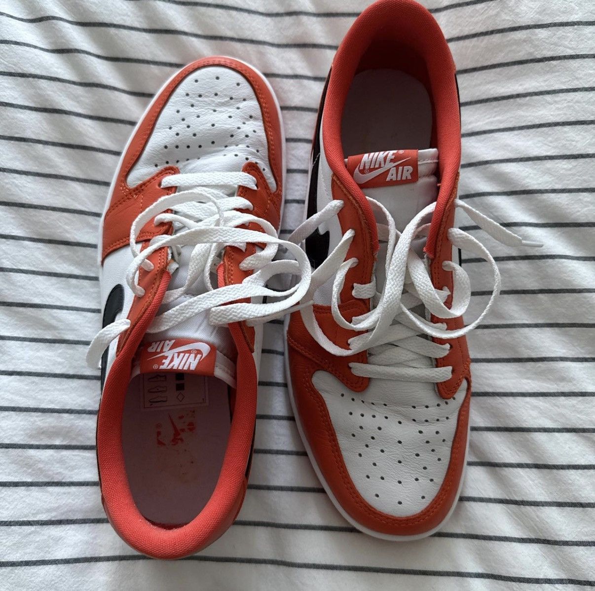 Nike Men's Air Jordan 1 Lows Size US 10 / EU 43 - 3 Thumbnail