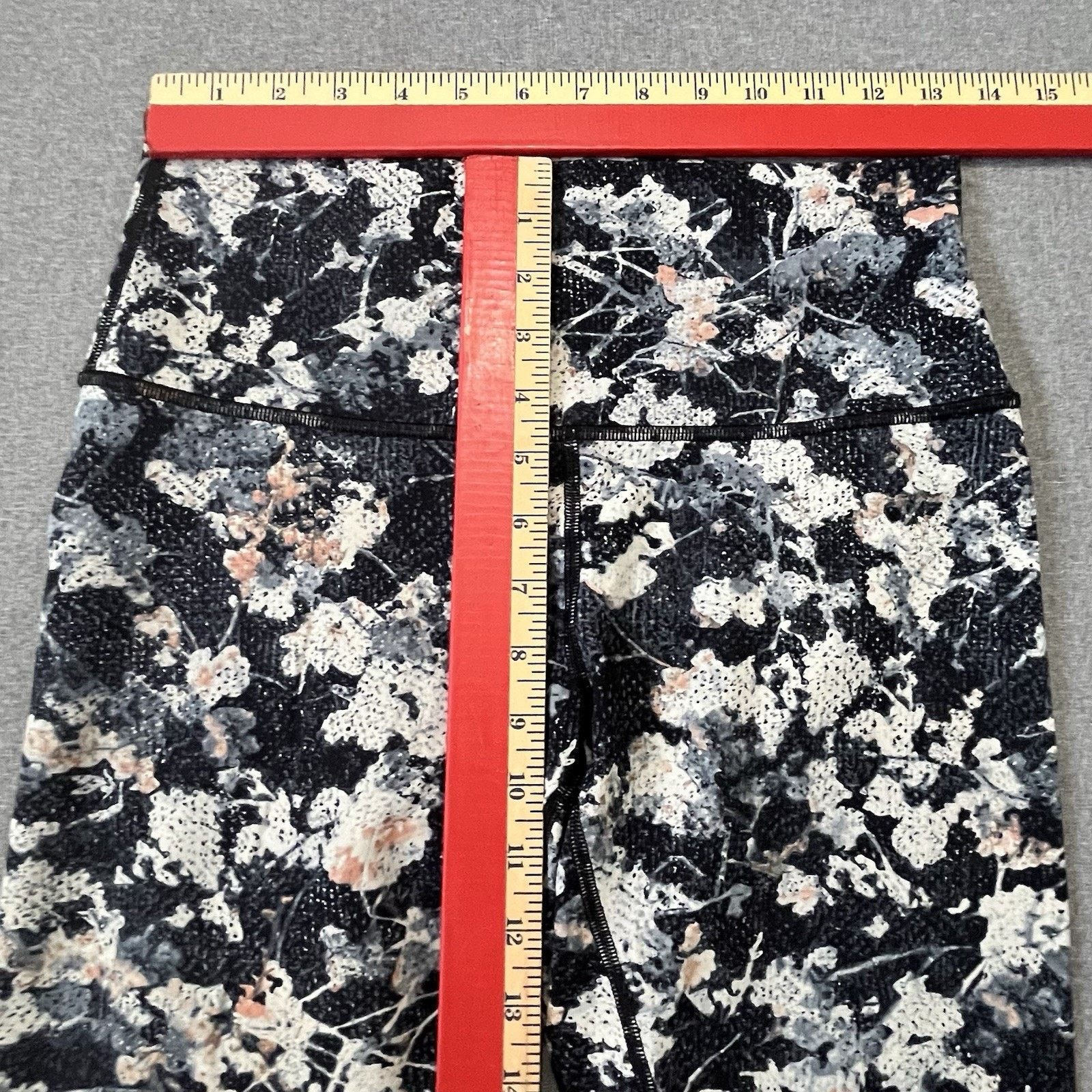 Lululemon Lululemon Wunder Under Hi-Rise Crop Leggings spring Size 8 Size 30" / US 8 / IT 44 - 4 Thumbnail