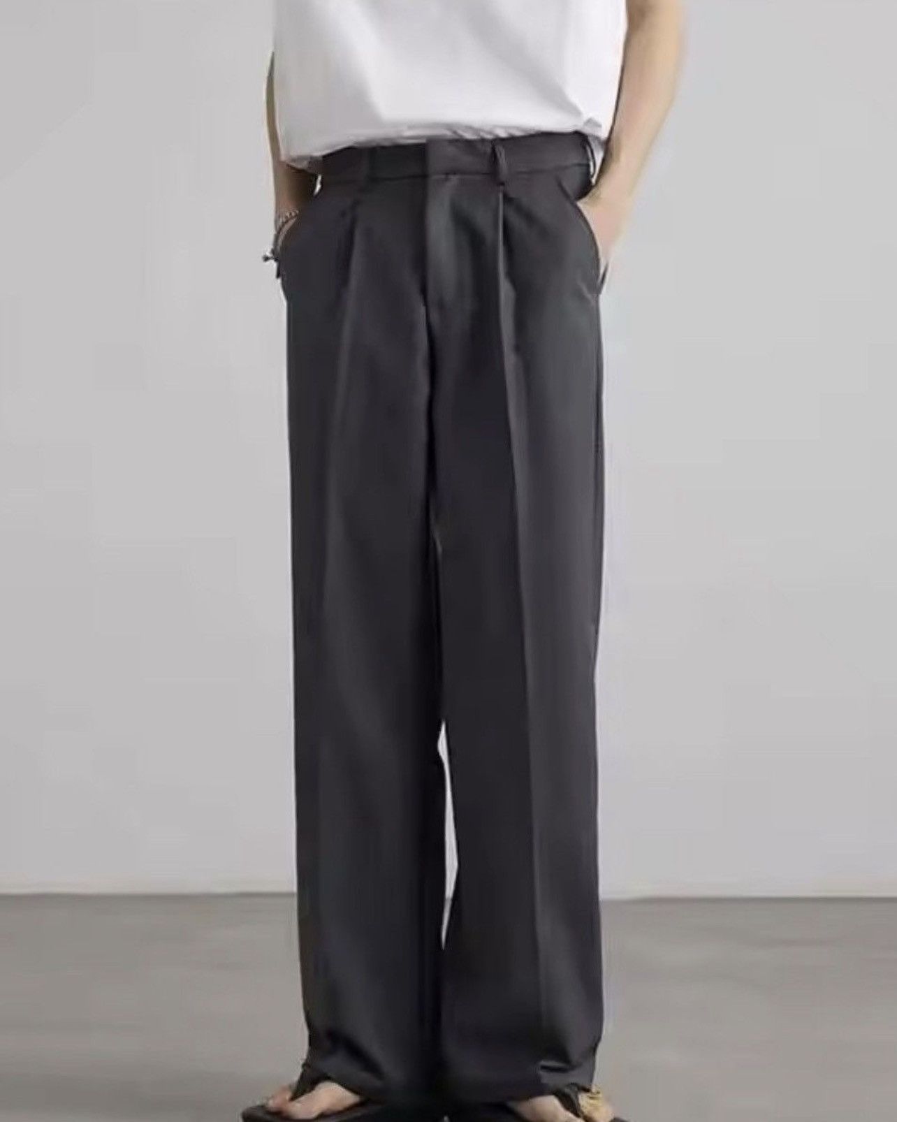 Vintage High Waist Straight Wide Leg Pleated Pants / Trousers Size US 33 - 3 Thumbnail