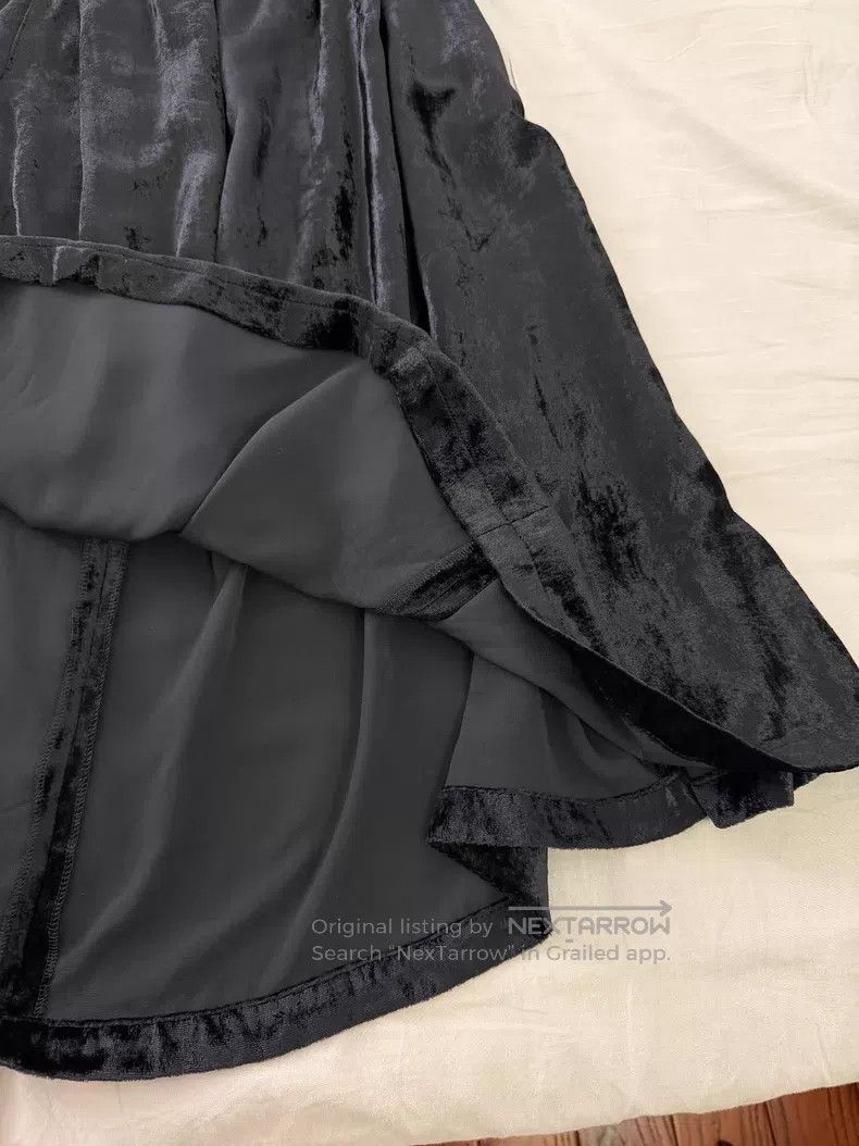 Comme des Garcons Comme des Garcons size M Velvet skirt Size 22" - 5 Thumbnail