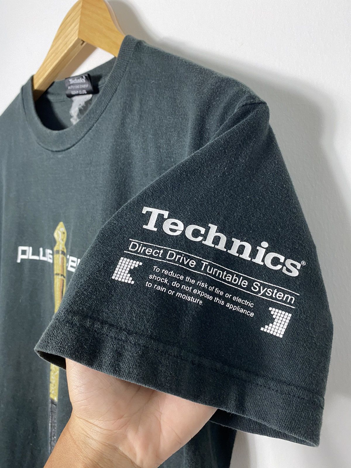 Vintage Vintage 2000s Technics T-shirt Size US M / EU 48-50 / 2 - 3 Thumbnail