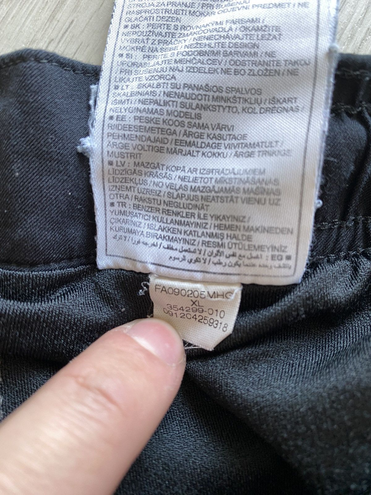 Nike × Vintage Vintage Nike Juventus Shorts Size US 38 / EU 54 - 5 Thumbnail