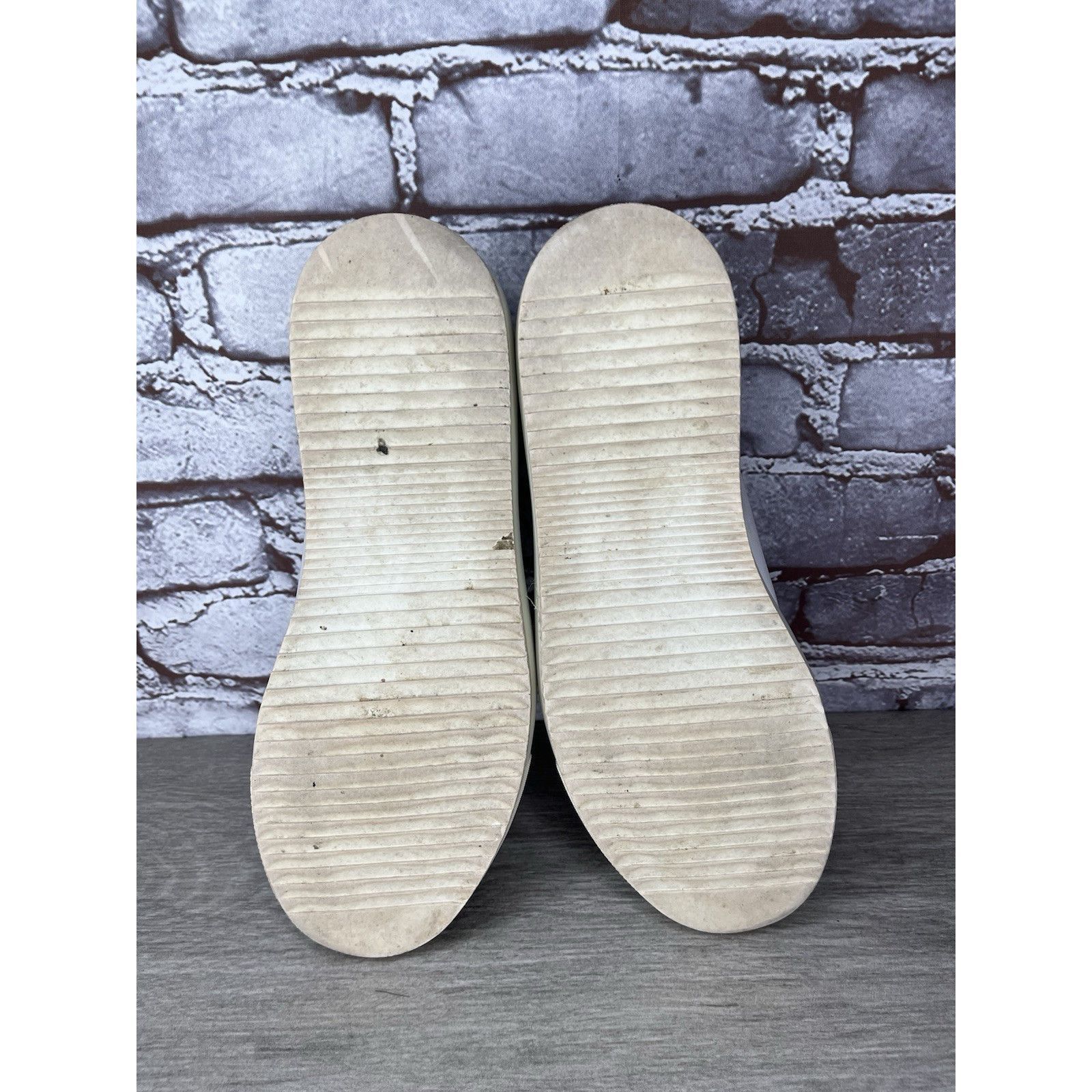Axel Arigato Axel Arigato Womens Size 7.5 White Silver Sneakers Leather L Size US 7.5 / IT 37.5 - 21 Thumbnail