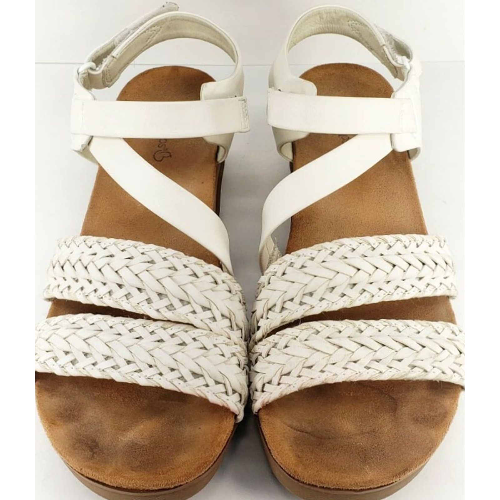 Vintage Bare Traps Celan White Casual Strappy Sandal Faux Leather Adjustable Womens 8.5M Size US 9 / IT 39 - 5 Thumbnail