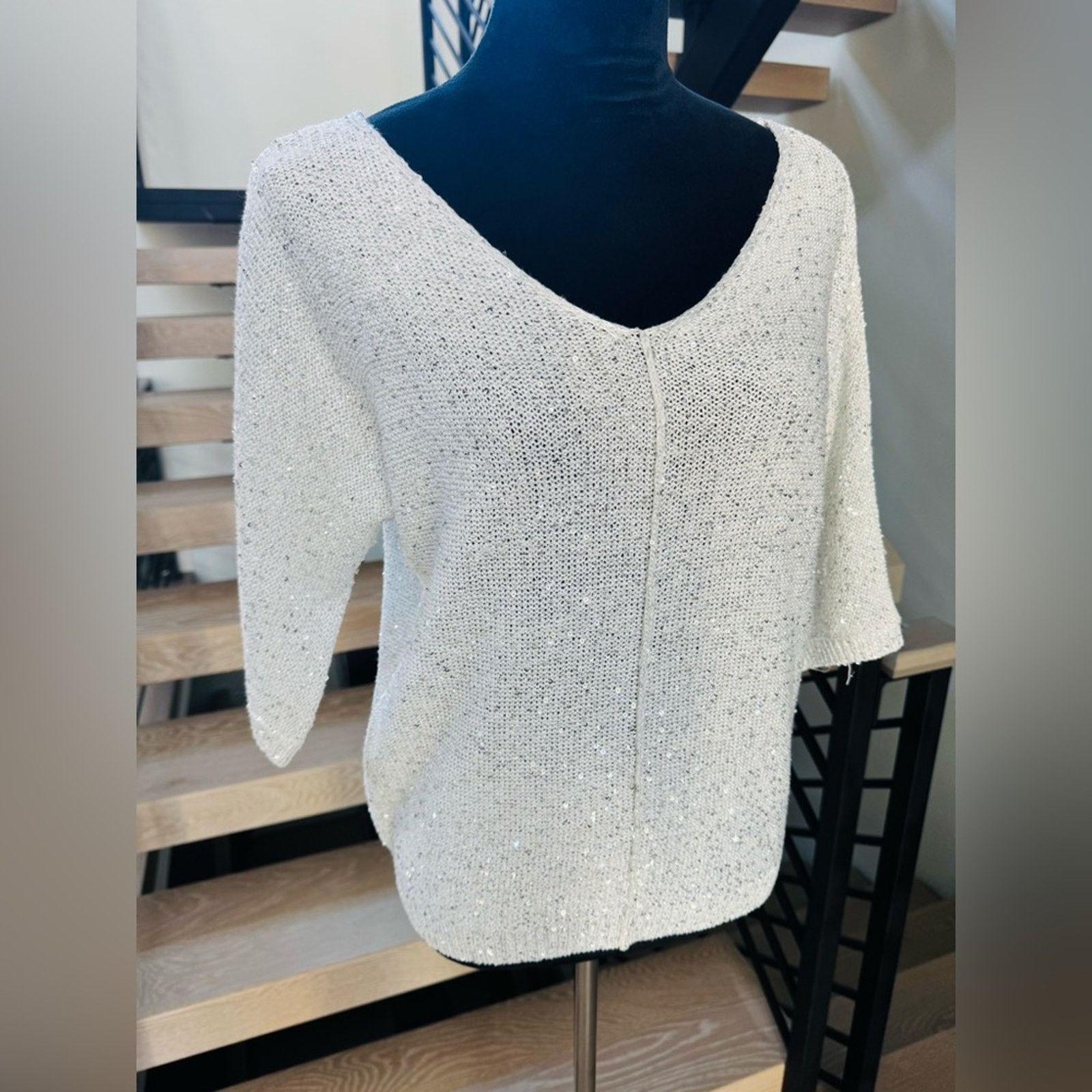 Halston Heritage New Halston Heritage Sparkling White V-Neck Sweater size S Size S / US 4 / IT 40 - 2 Thumbnail