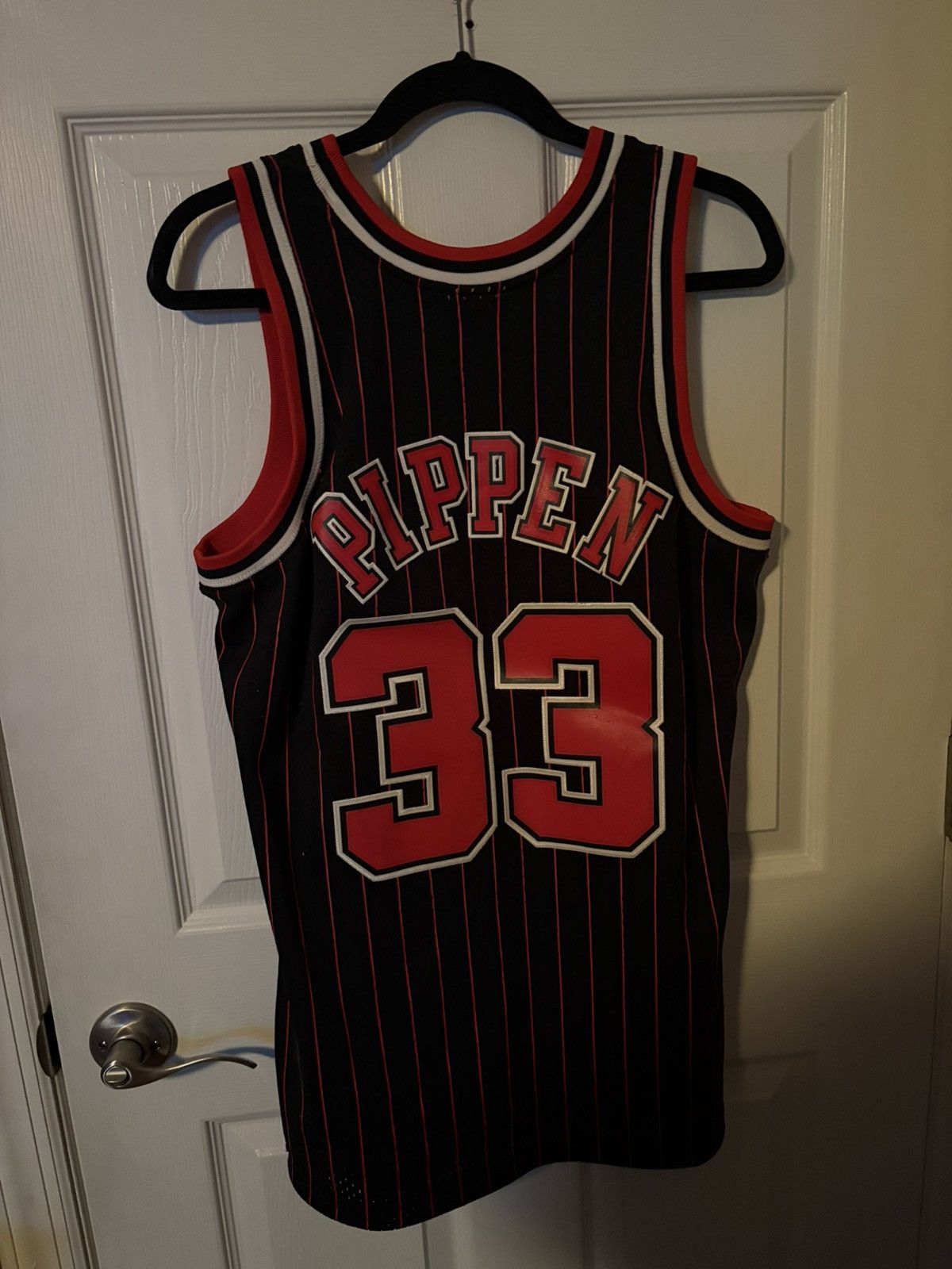 Mitchell & Ness Scottie Pippen Hardwood Classic Jersey Size US L / EU 52-54 / 3 - 2 Thumbnail