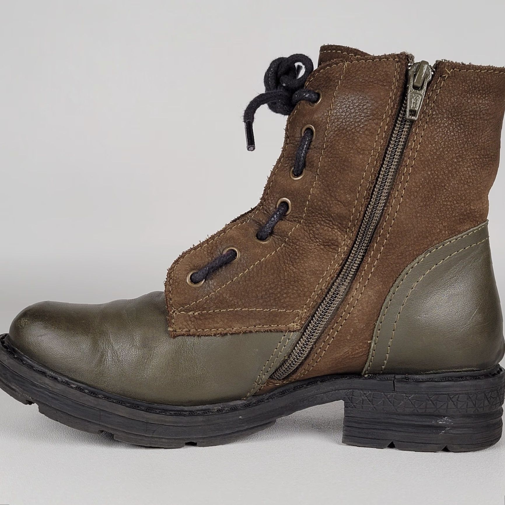 Vintage Bueno Women's Bootie Army Green Leather Lace Up Boots 5.5 EU 36 Size US 6 / IT 36 - 4 Thumbnail