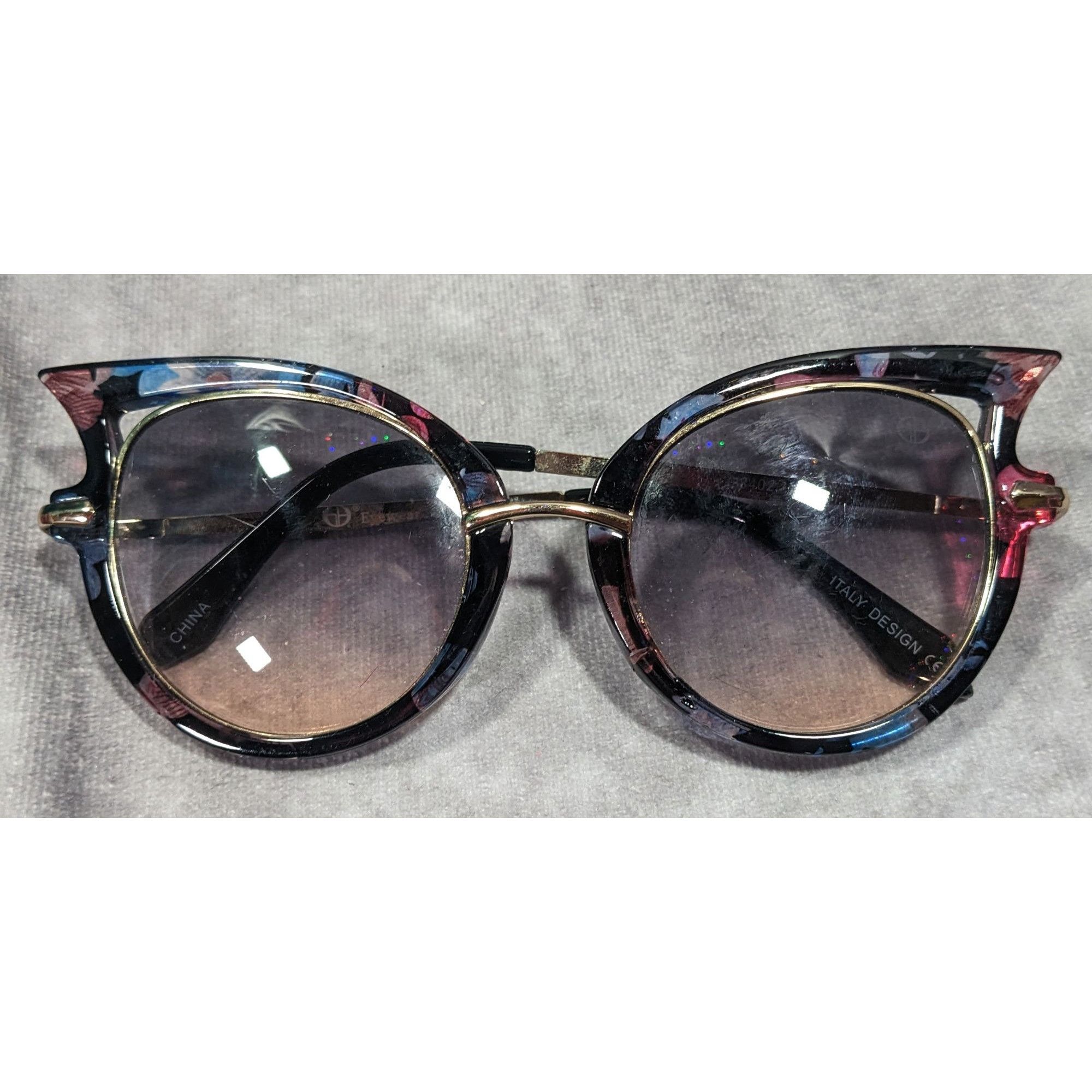 Other Rainbow Floral Retro Pinup Cateye Sunglasses Size ONE SIZE - 4 Thumbnail
