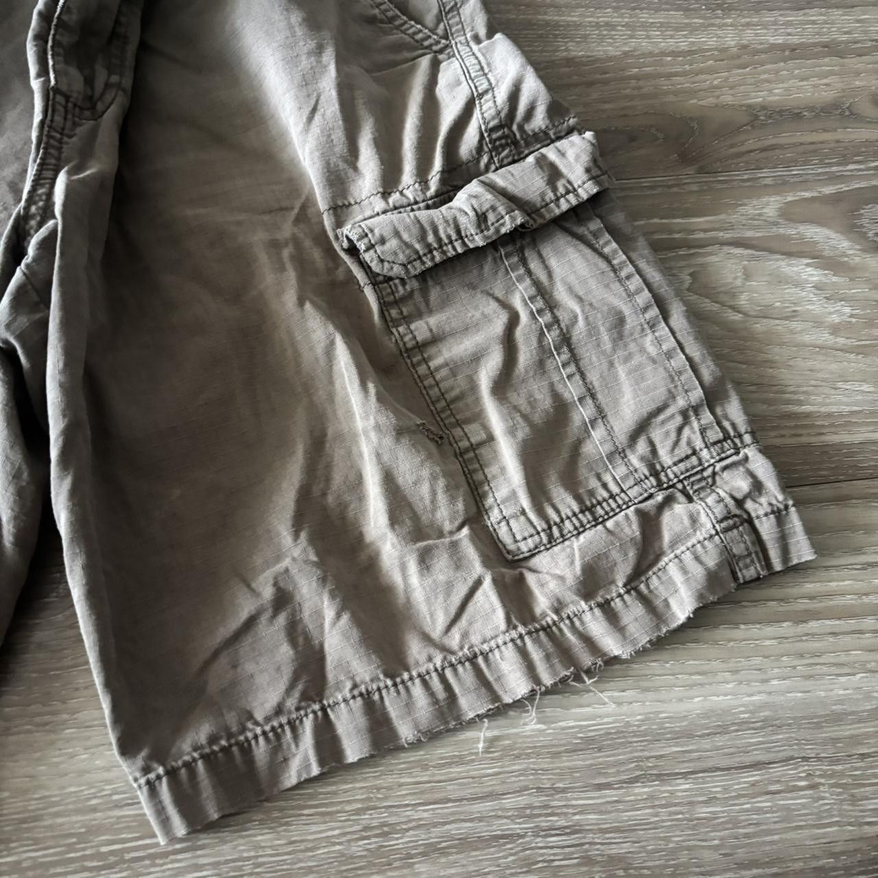 Vintage Crazy Vintage Y2K/2000s Baggy Faded Grunge Skater Style Cargo Shorts! Size 36 Size US 36 / EU 52 - 4 Thumbnail