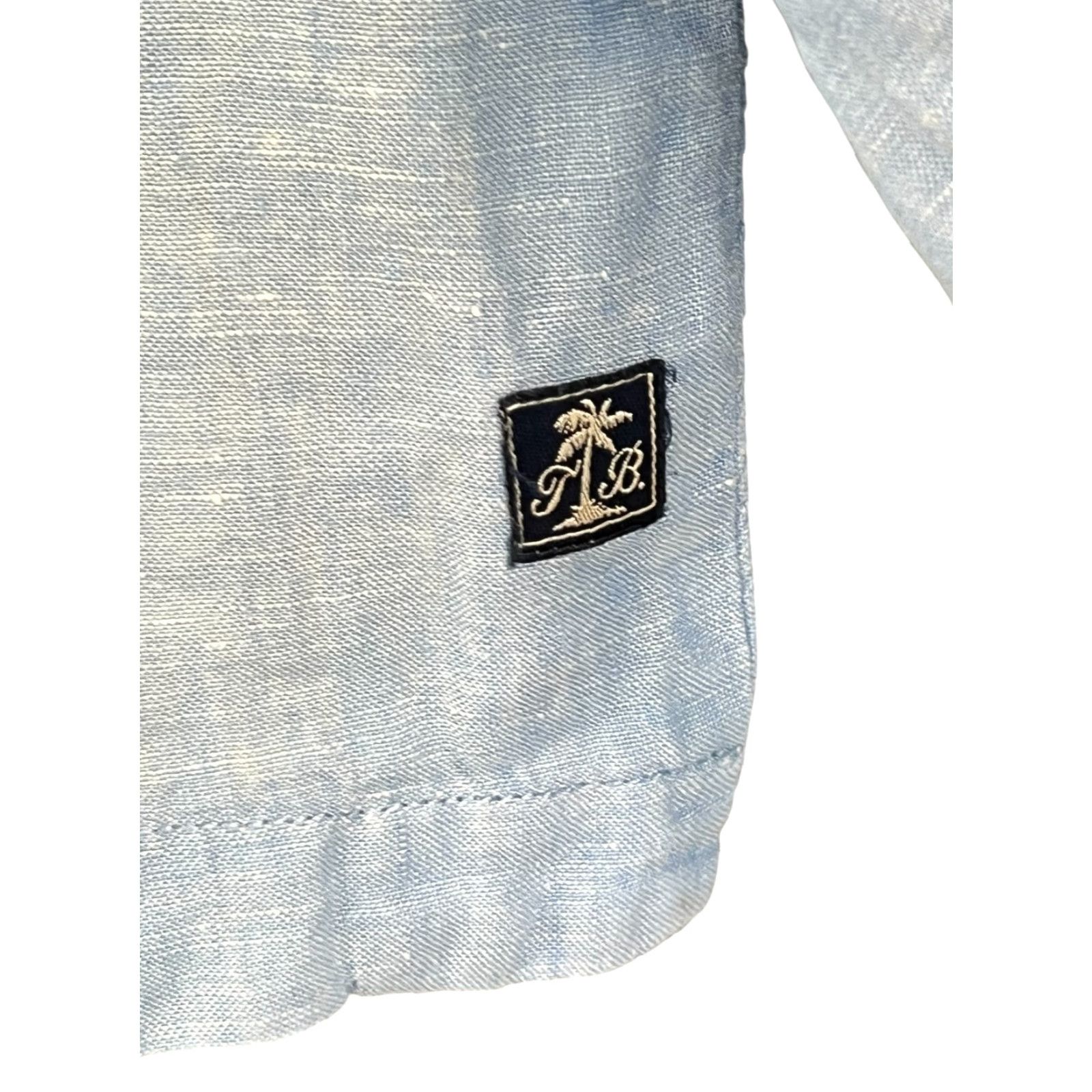 Tommy Bahama Tommy Bahama Large Blue Linen Camp Shirt Hawaiian Wood Button Logo Relaxed EUC Shirt Mens L Blue Linen Camp Shirt Logo Relaxed EUC Size US L / EU 52-54 / 3 - 3 Thumbnail