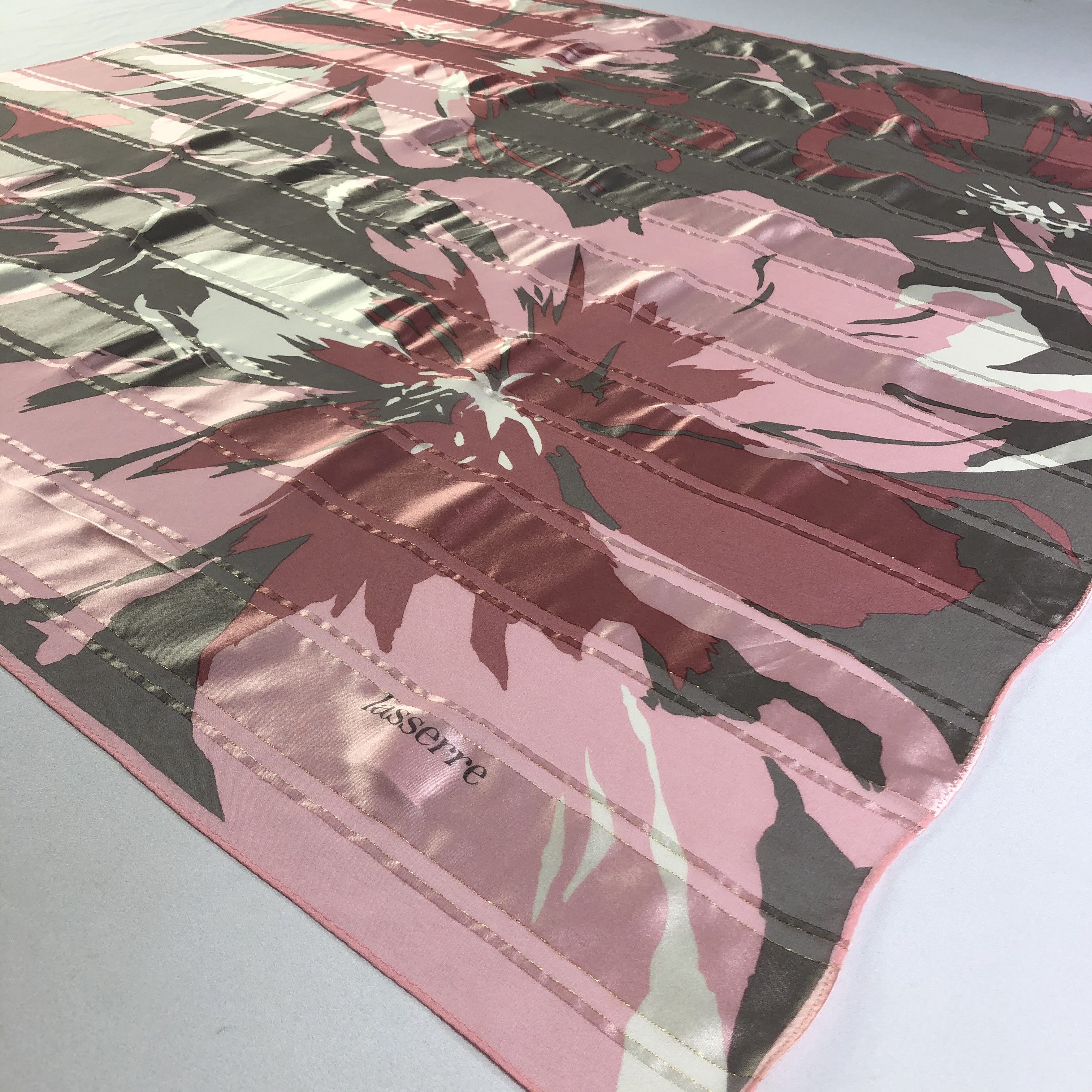Vintage Vintage Iasserre Silk Scarf Size ONE SIZE - 4 Thumbnail