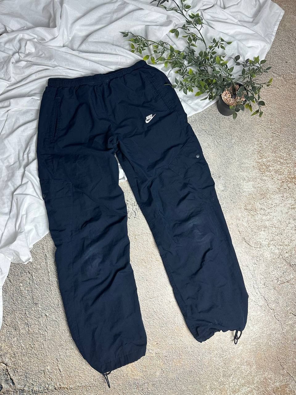 Nike × Vintage Nike nylon cargo pants boxy fit faded Size US 34 / EU 50 - 1 Thumbnail