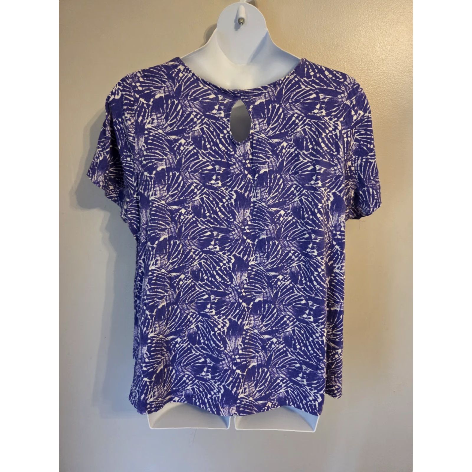 Vintage Roaman's Purple White Abstract Leaf Keyhole Back Top Shirt 2X 26/28 + Plus Size Women Casual Short Sleeve Round Neck T-Shirt Size 4XL / US 24-26 - 5 Thumbnail