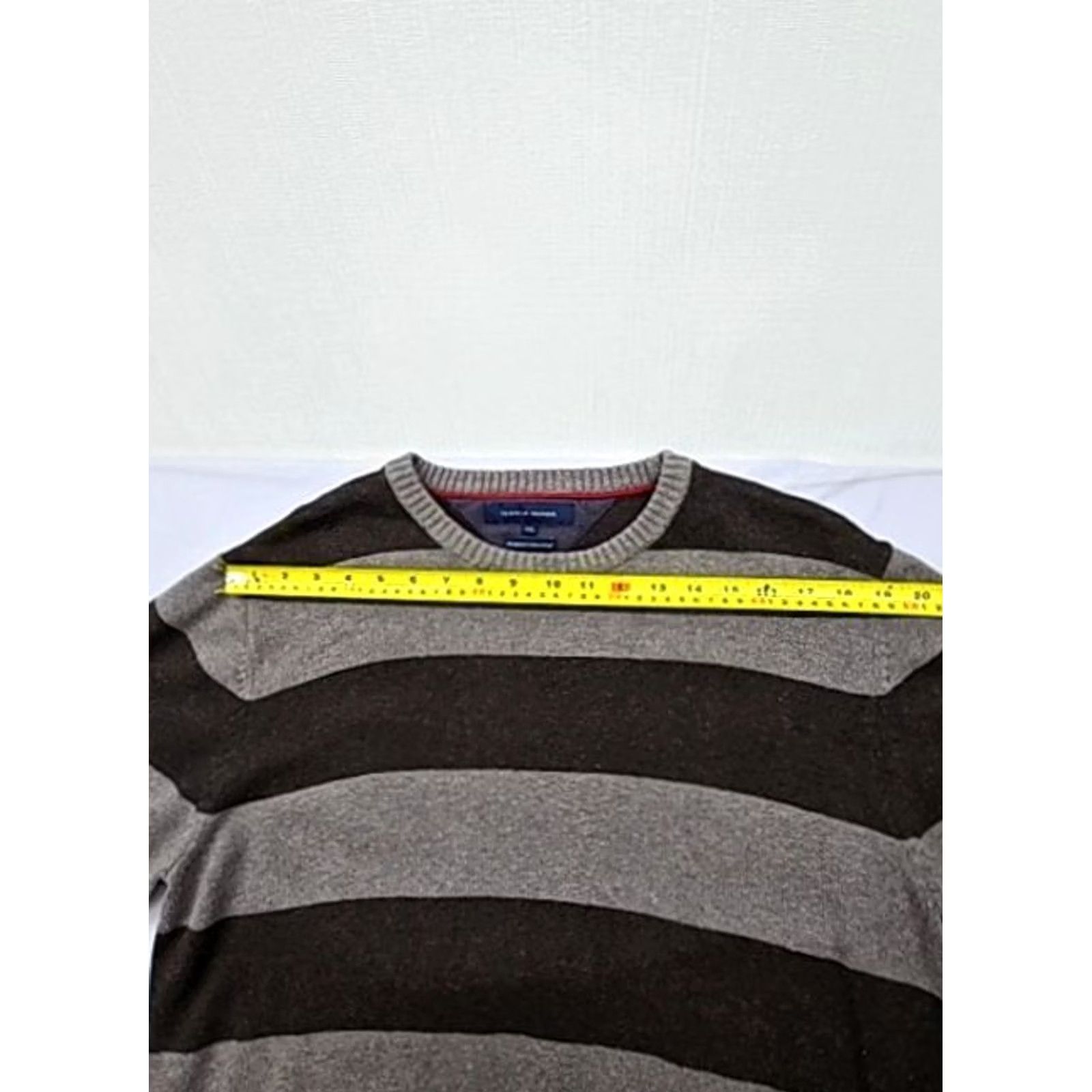 Tommy Hilfiger Tommy Hilfiger Men’s Gray Brown Stripe Crewneck Sweater XXL Long Sleeve Size US XXL / EU 58 / 5 - 6 Thumbnail