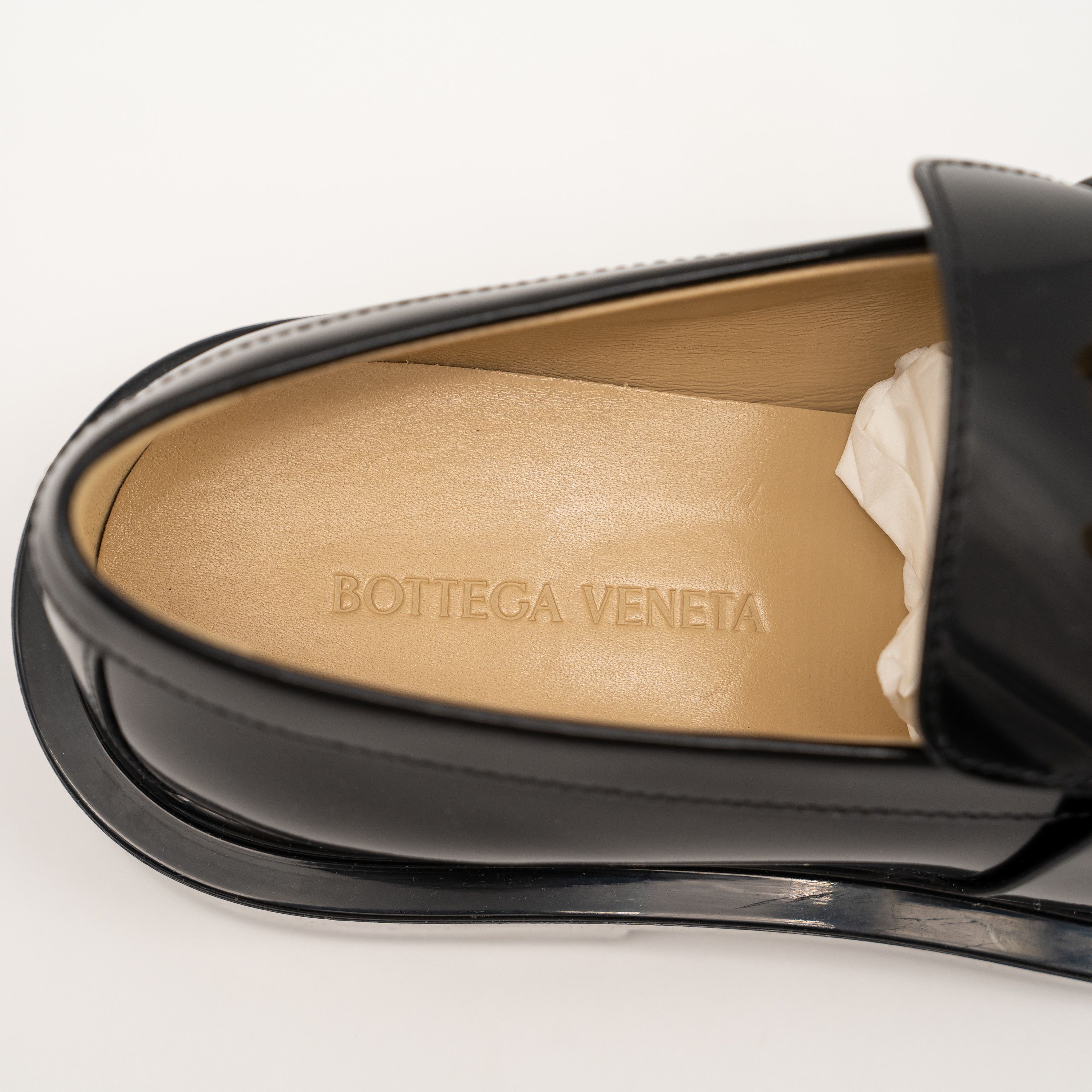 Bottega Veneta 38eu 8 us Bottega Veneta Monsieur Chunky Vinyl Loafers Black Size US 8 / IT 38 - 9 Thumbnail