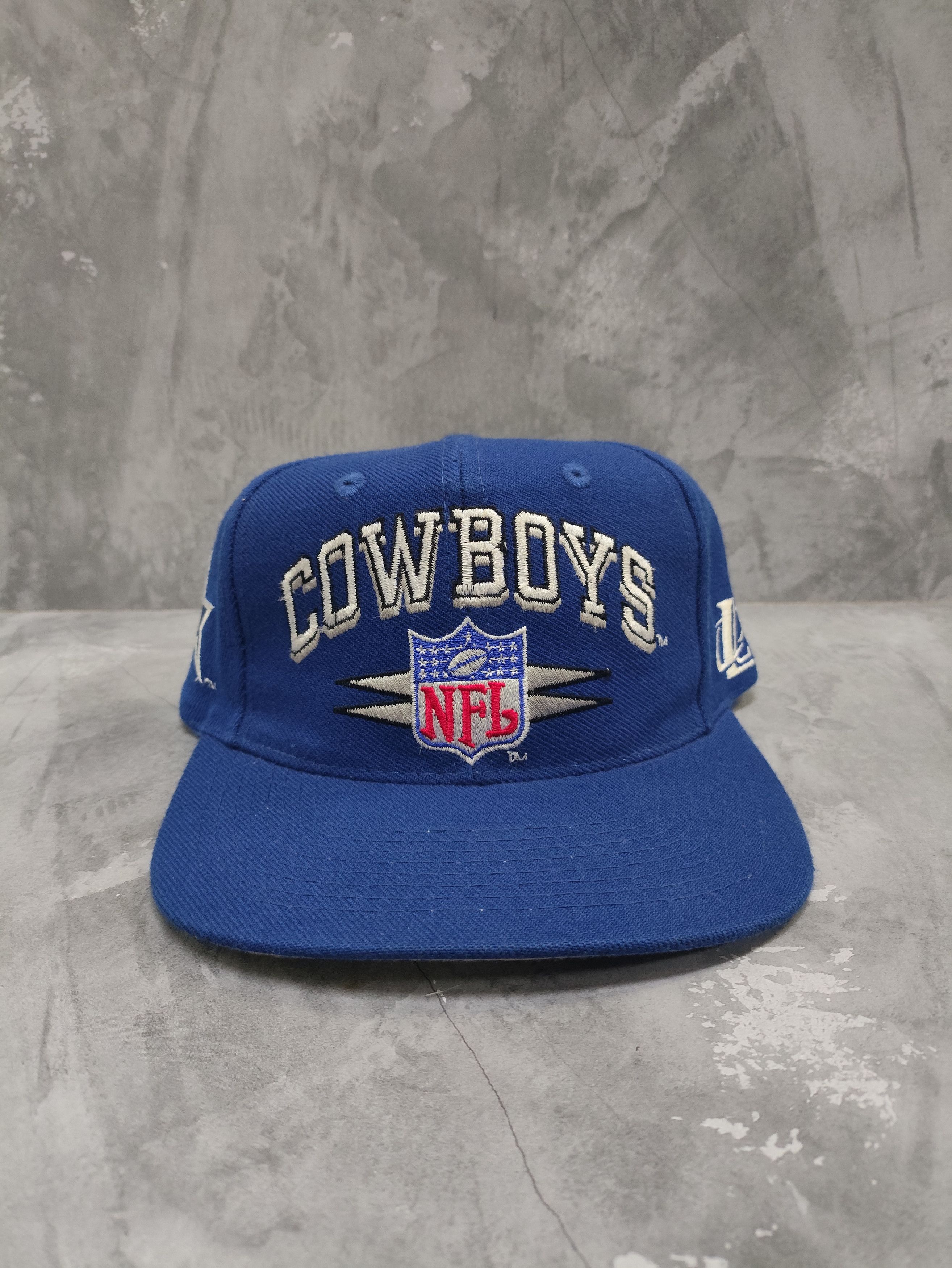 Logo 7 Vintage Dallas Cowboys Logo Athletic Spike Size ONE SIZE - 1 Thumbnail