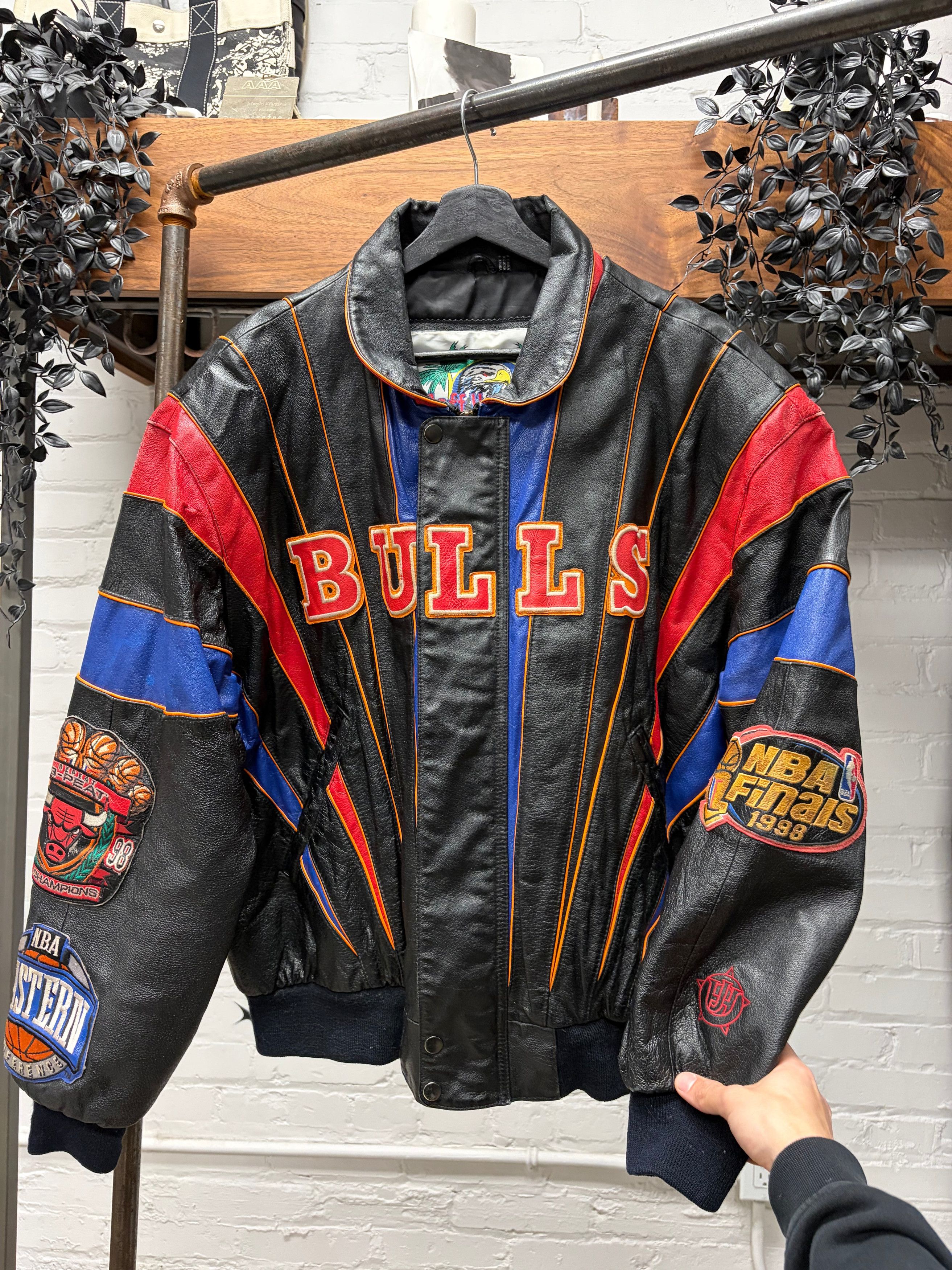 Jeff Hamilton 1998 Jeff Hamilton ‘Chicago Bulls’ Leather Championship Jacket Size US L / EU 52-54 / 3 - 1 Thumbnail
