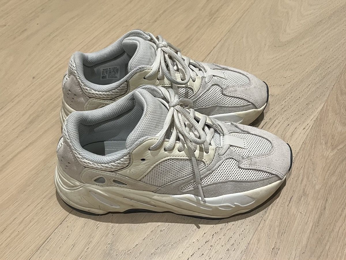 Adidas Adidas Yeezy Sneakers Size US 7 / IT 37 - 2 Thumbnail