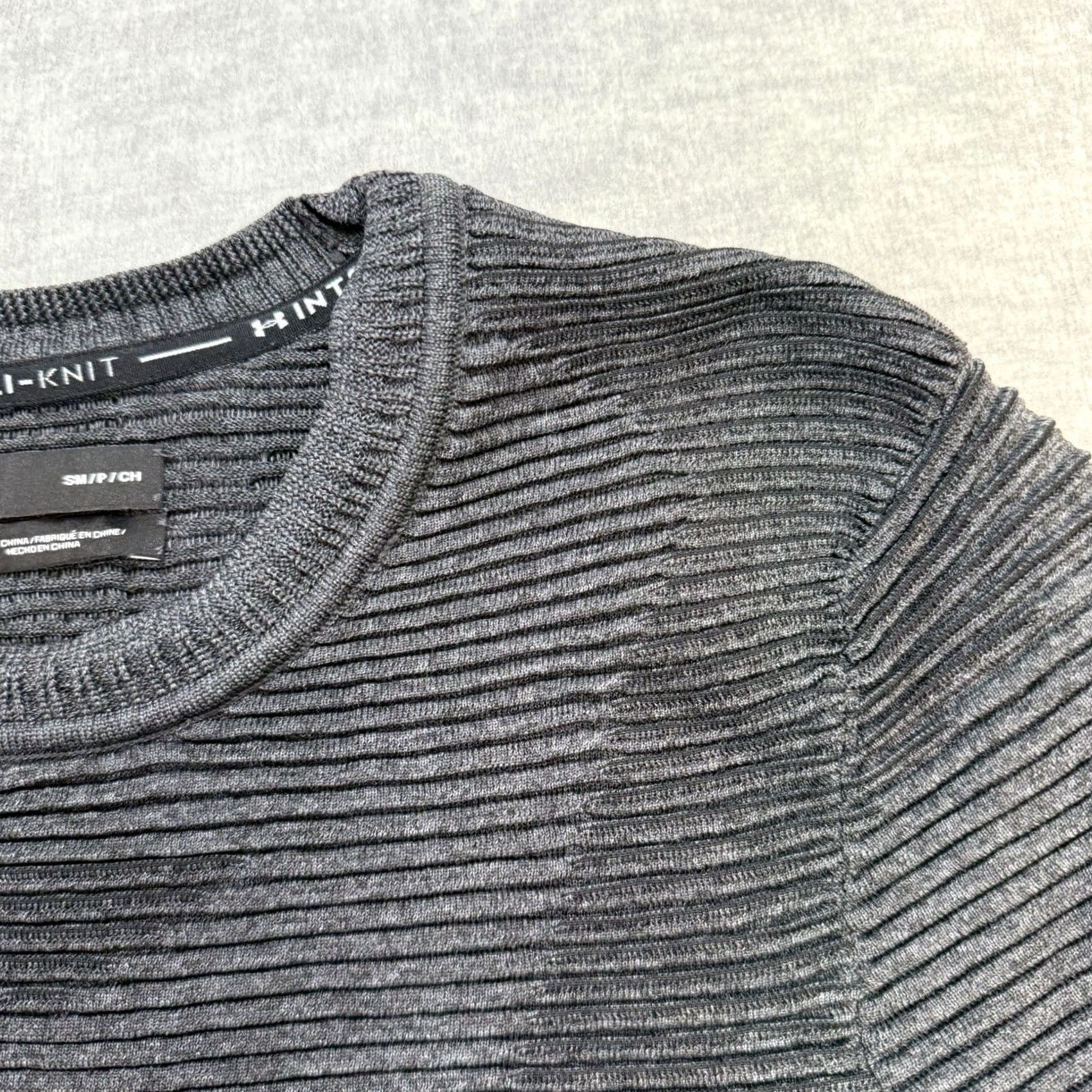 Under Armour Under Armour Shirt Men Small Gray Intelliknit Phantom Base Layer Run Gym Size US S / EU 44-46 / 1 - 4 Thumbnail